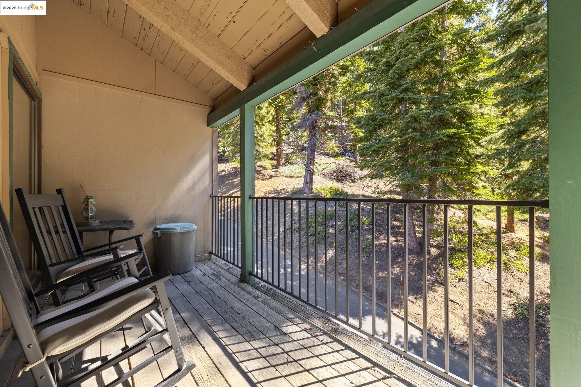 Detail Gallery Image 26 of 39 For 33757 Upper Leland Rd #B,  Pinecrest,  CA 95364 - 3 Beds | 2 Baths