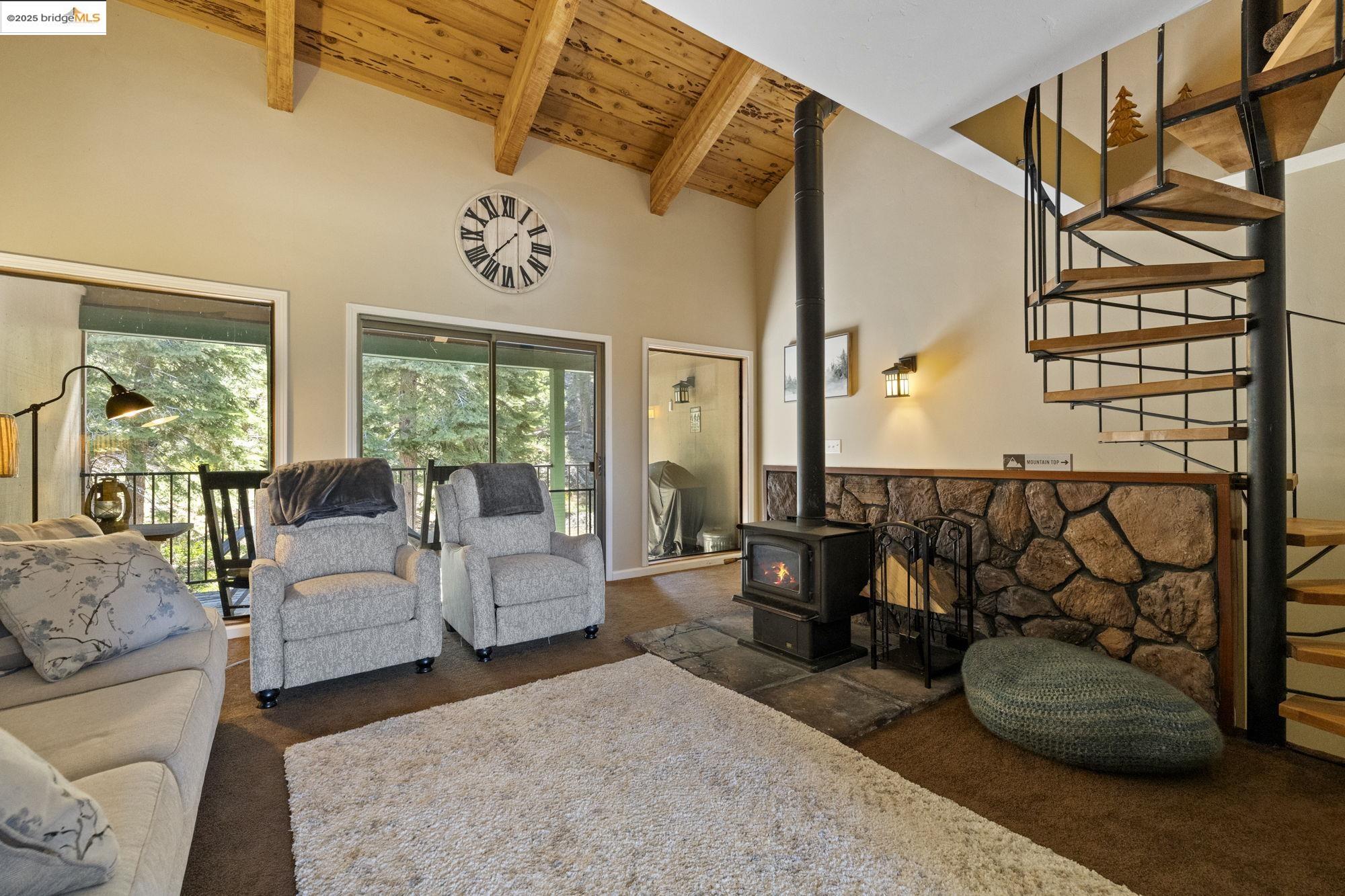 Detail Gallery Image 6 of 39 For 33757 Upper Leland Rd #B,  Pinecrest,  CA 95364 - 3 Beds | 2 Baths