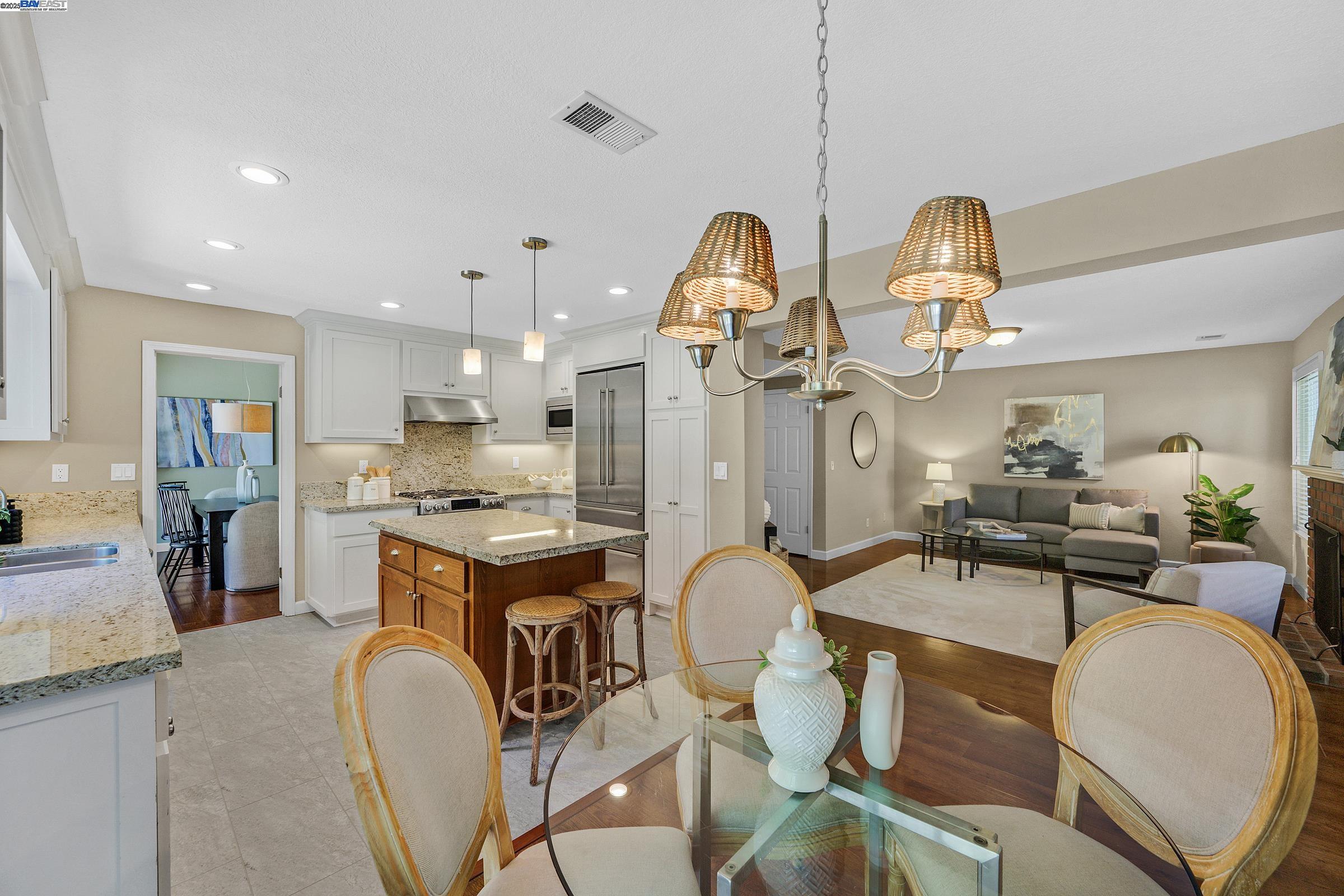 Detail Gallery Image 12 of 40 For 8043 Crossridge Rd, Dublin,  CA 94568 - 4 Beds | 3 Baths
