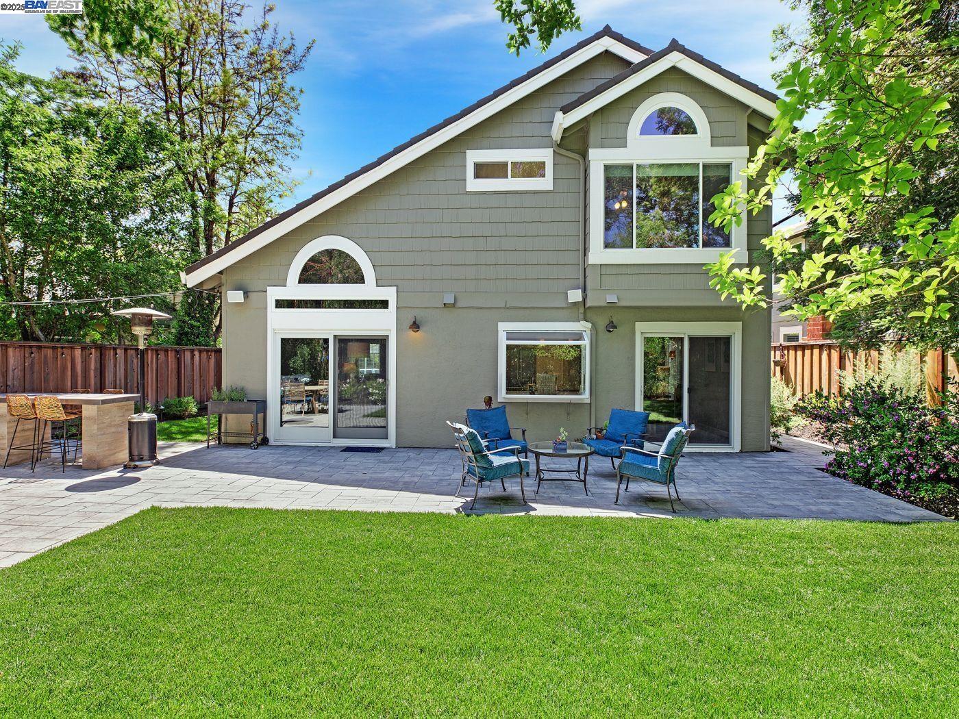 Detail Gallery Image 32 of 40 For 8043 Crossridge Rd, Dublin,  CA 94568 - 4 Beds | 3 Baths