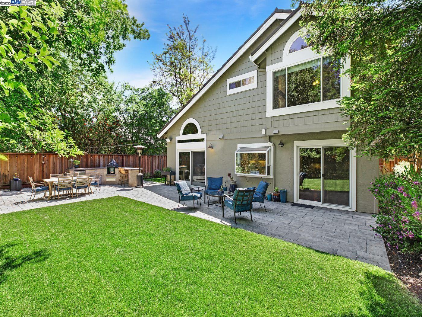 Detail Gallery Image 33 of 40 For 8043 Crossridge Rd, Dublin,  CA 94568 - 4 Beds | 3 Baths