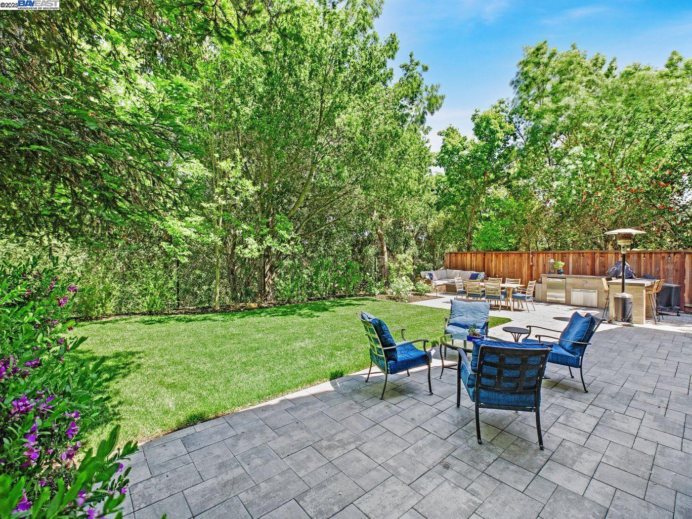 Detail Gallery Image 35 of 40 For 8043 Crossridge Rd, Dublin,  CA 94568 - 4 Beds | 3 Baths