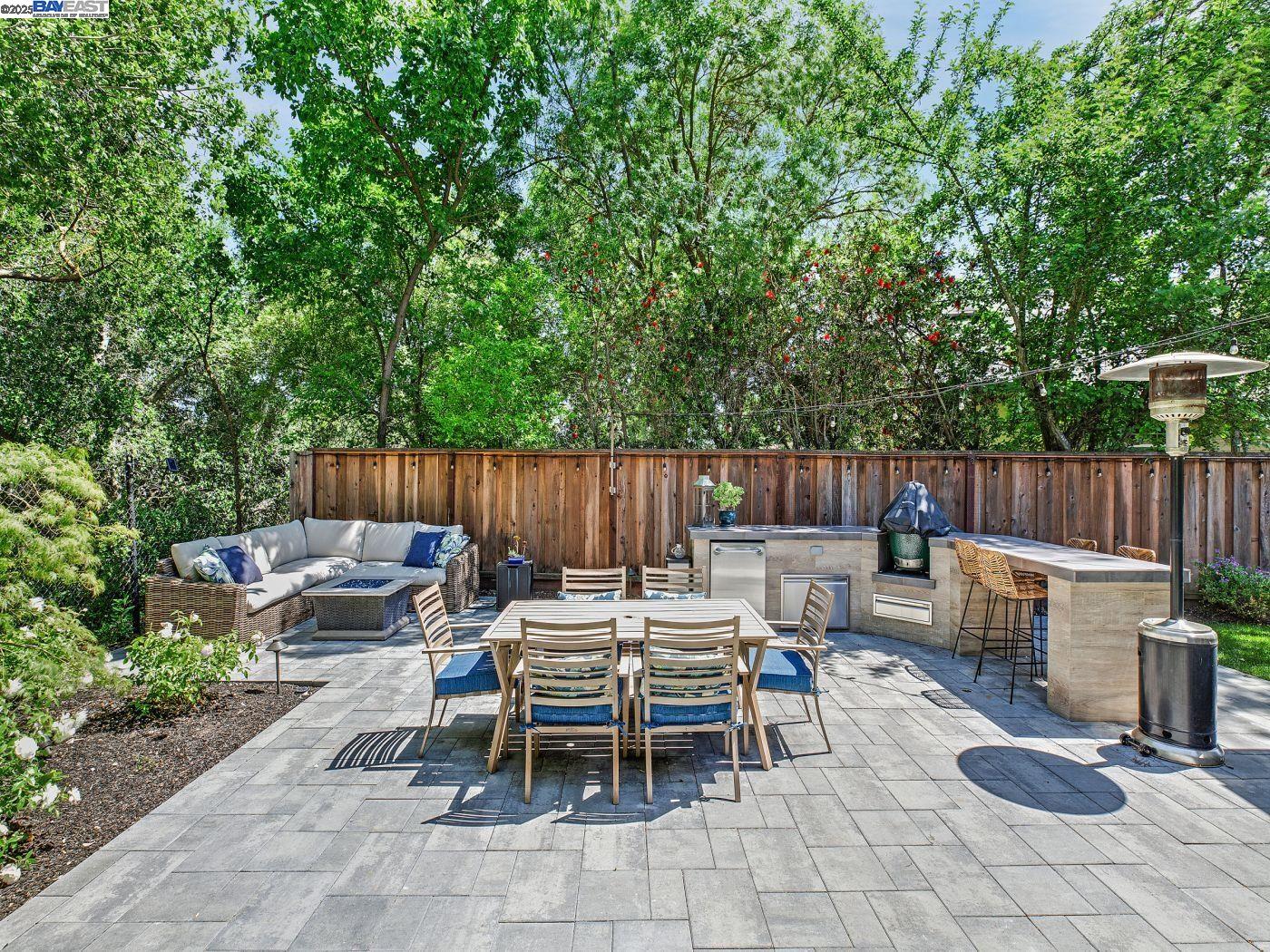 Detail Gallery Image 37 of 40 For 8043 Crossridge Rd, Dublin,  CA 94568 - 4 Beds | 3 Baths