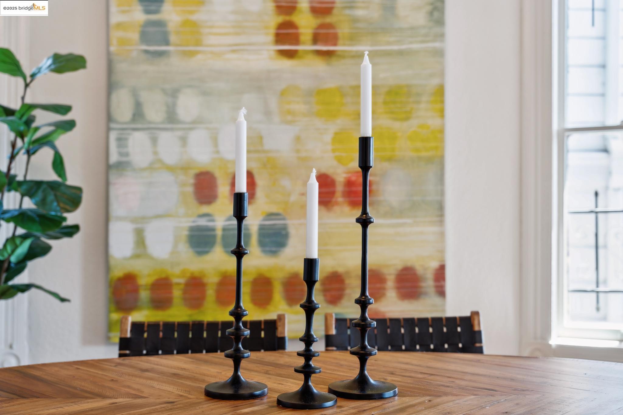 Detail Gallery Image 11 of 41 For 1408 E 15th St, Oakland,  CA 94606 - 3 Beds | 2 Baths