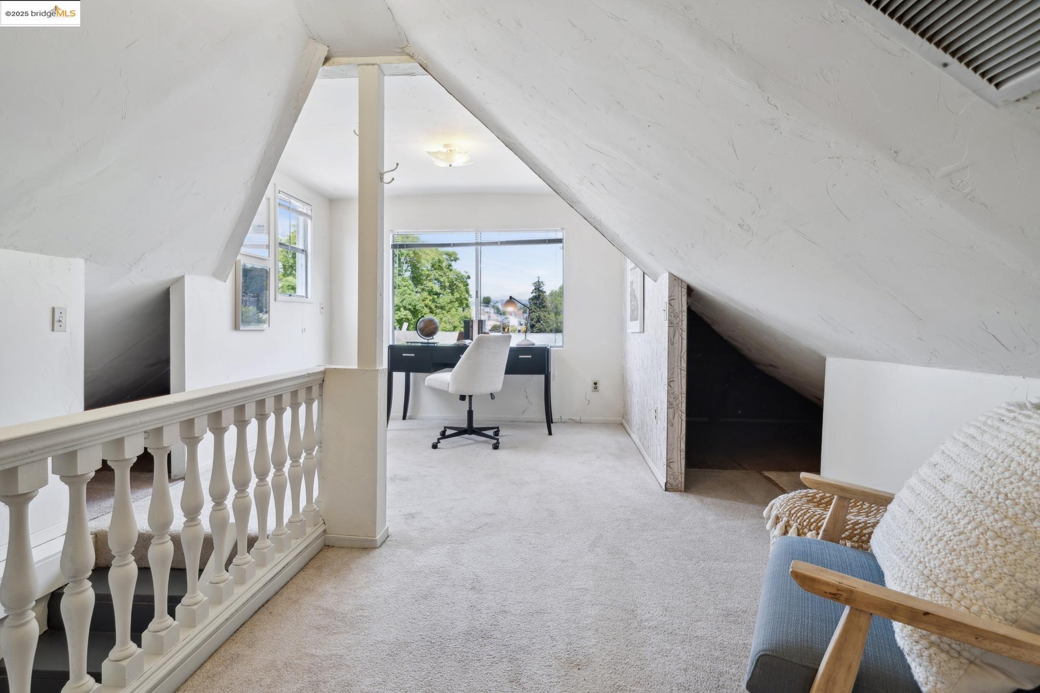 Detail Gallery Image 27 of 41 For 1408 E 15th St, Oakland,  CA 94606 - 3 Beds | 2 Baths