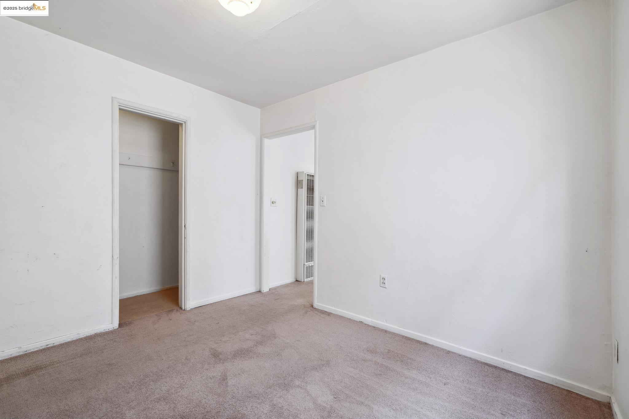 Detail Gallery Image 37 of 41 For 1408 E 15th St, Oakland,  CA 94606 - 3 Beds | 2 Baths