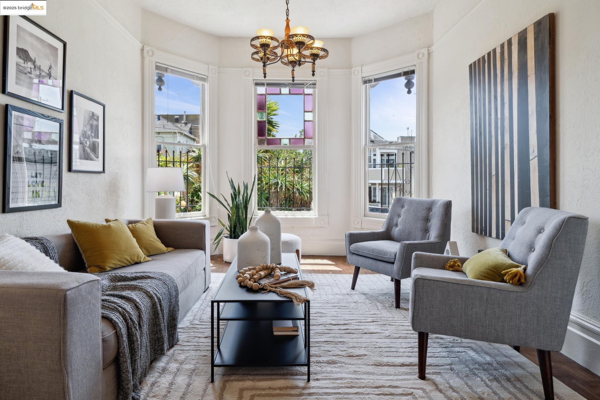 Detail Gallery Image 7 of 41 For 1408 E 15th St, Oakland,  CA 94606 - 3 Beds | 2 Baths