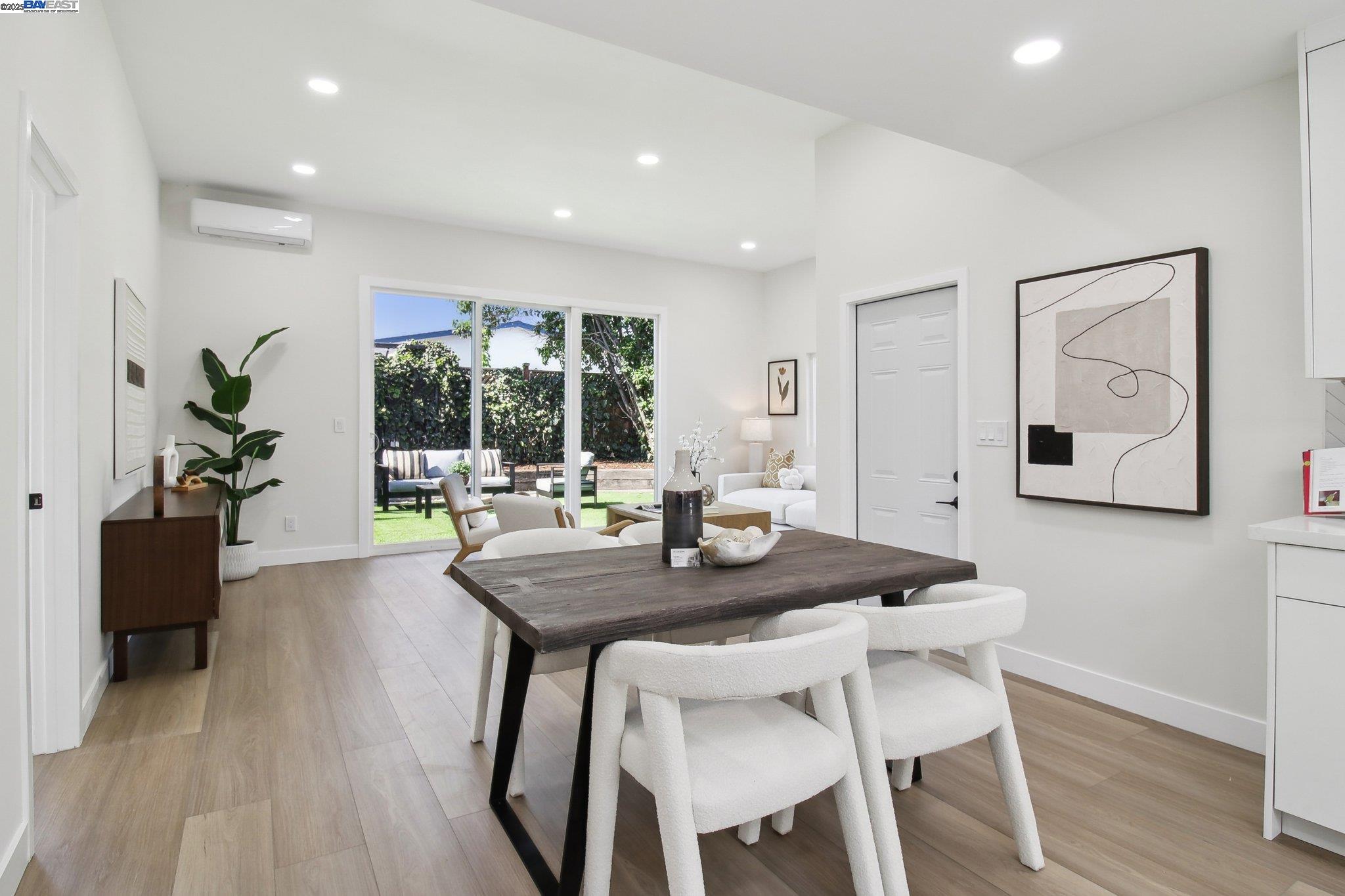 Detail Gallery Image 11 of 41 For 4085 Fairwood St., Fremont,  CA 94538 - 4 Beds | 2 Baths