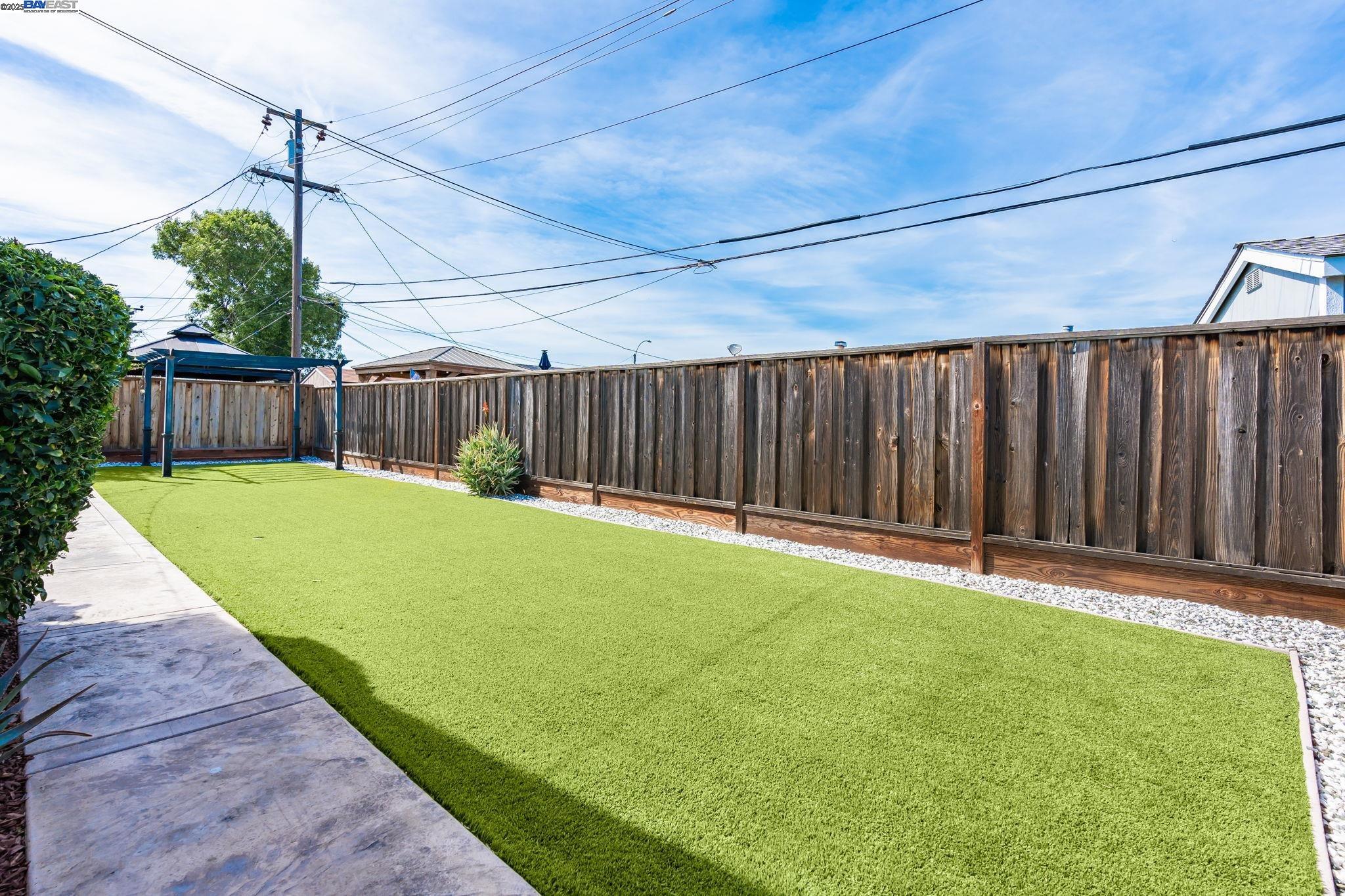 Detail Gallery Image 11 of 37 For 5682 Turban Court, Fremont,  CA 94538 - 3 Beds | 2 Baths