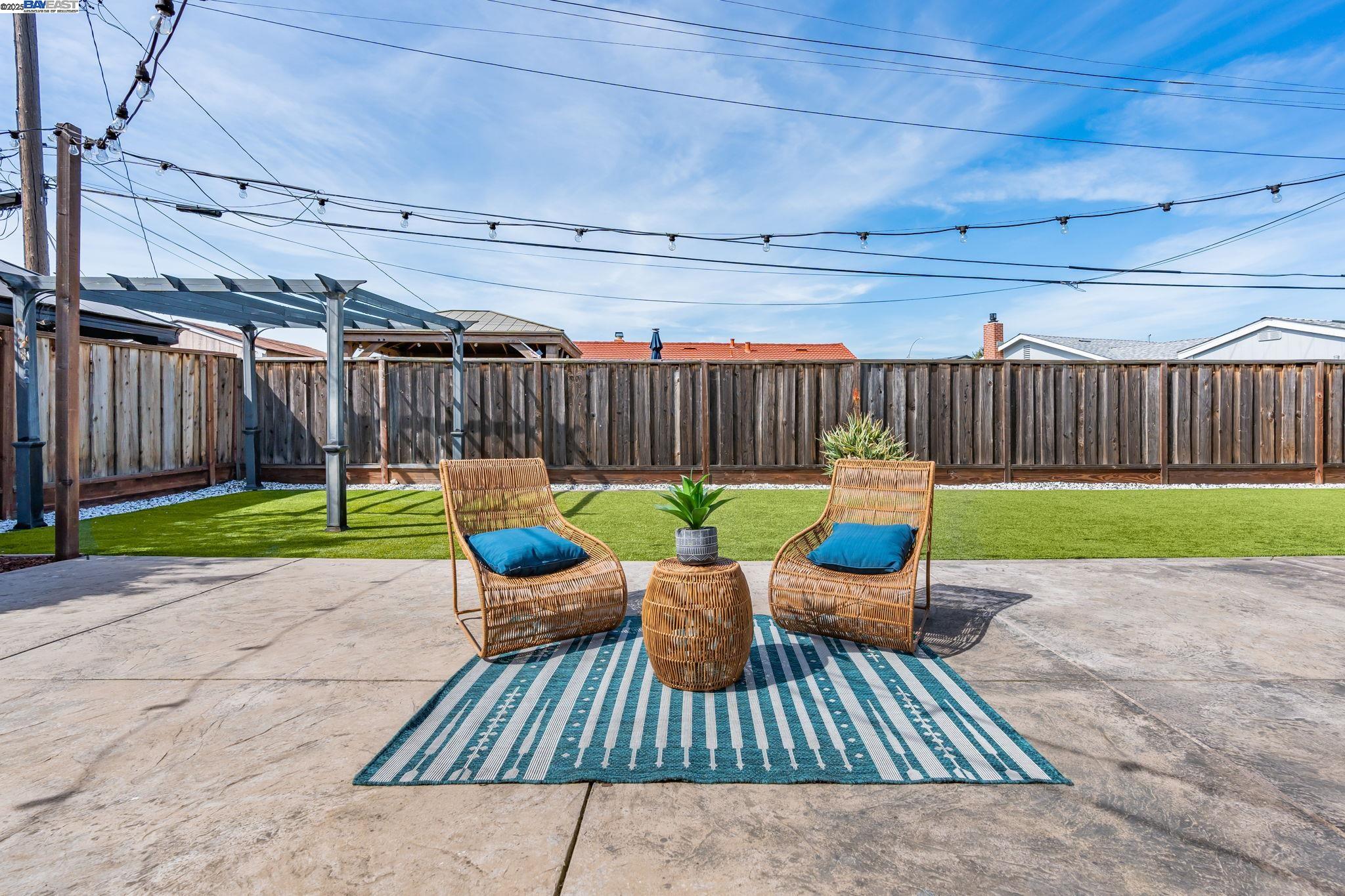 Detail Gallery Image 13 of 37 For 5682 Turban Court, Fremont,  CA 94538 - 3 Beds | 2 Baths