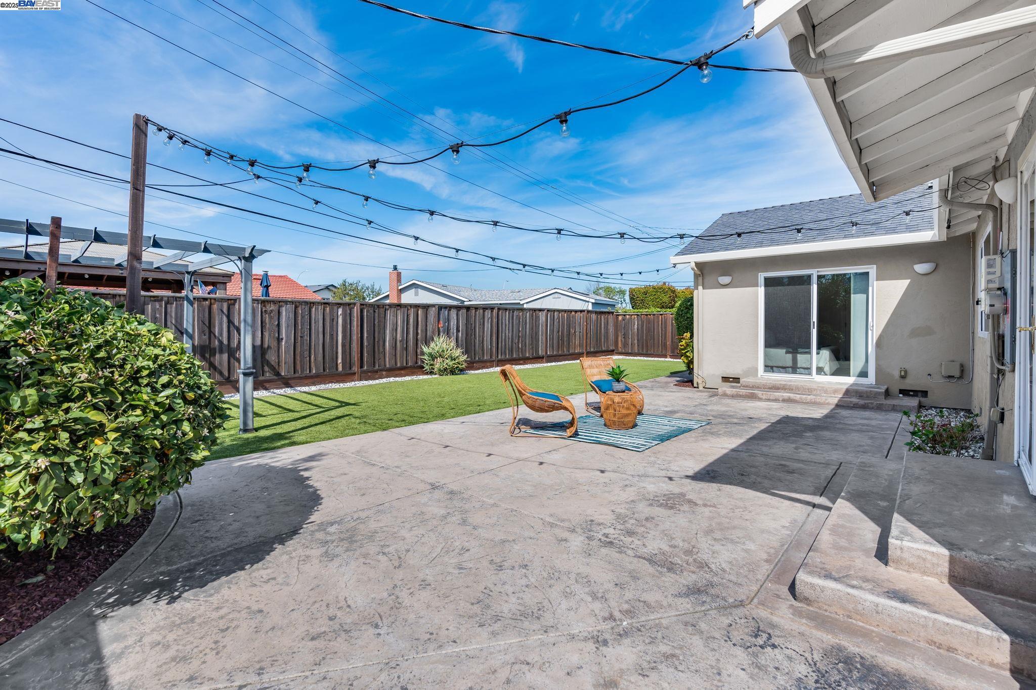 Detail Gallery Image 5 of 37 For 5682 Turban Court, Fremont,  CA 94538 - 3 Beds | 2 Baths