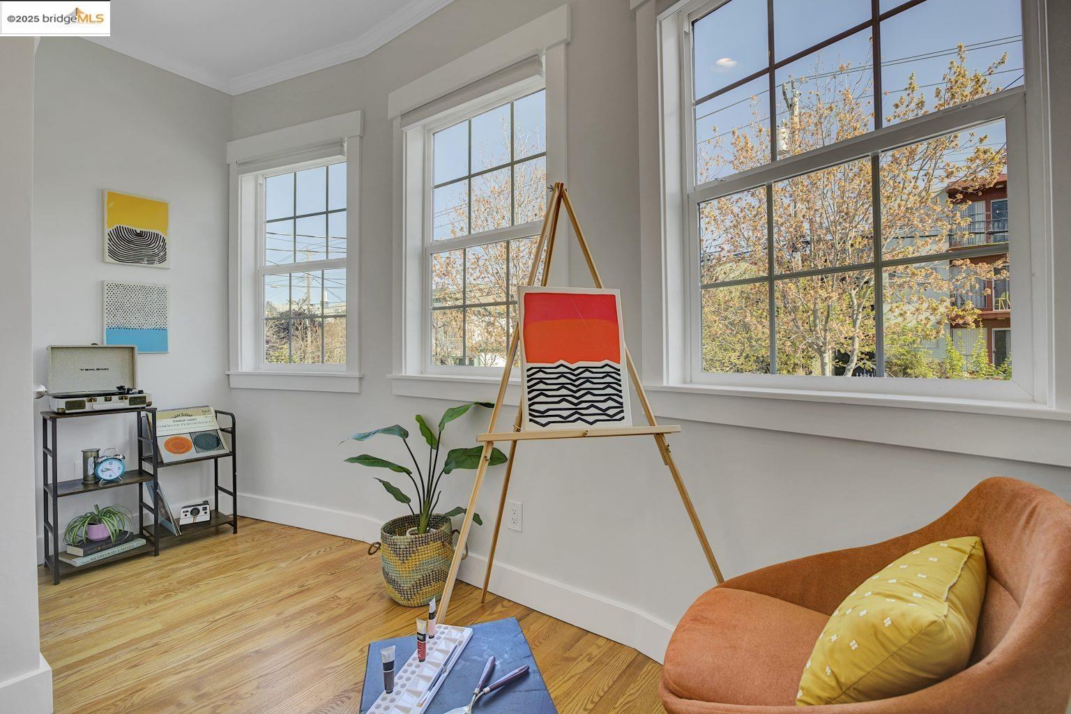 Detail Gallery Image 27 of 42 For 861 32nd St, Oakland,  CA 94608 - 3 Beds | 2 Baths