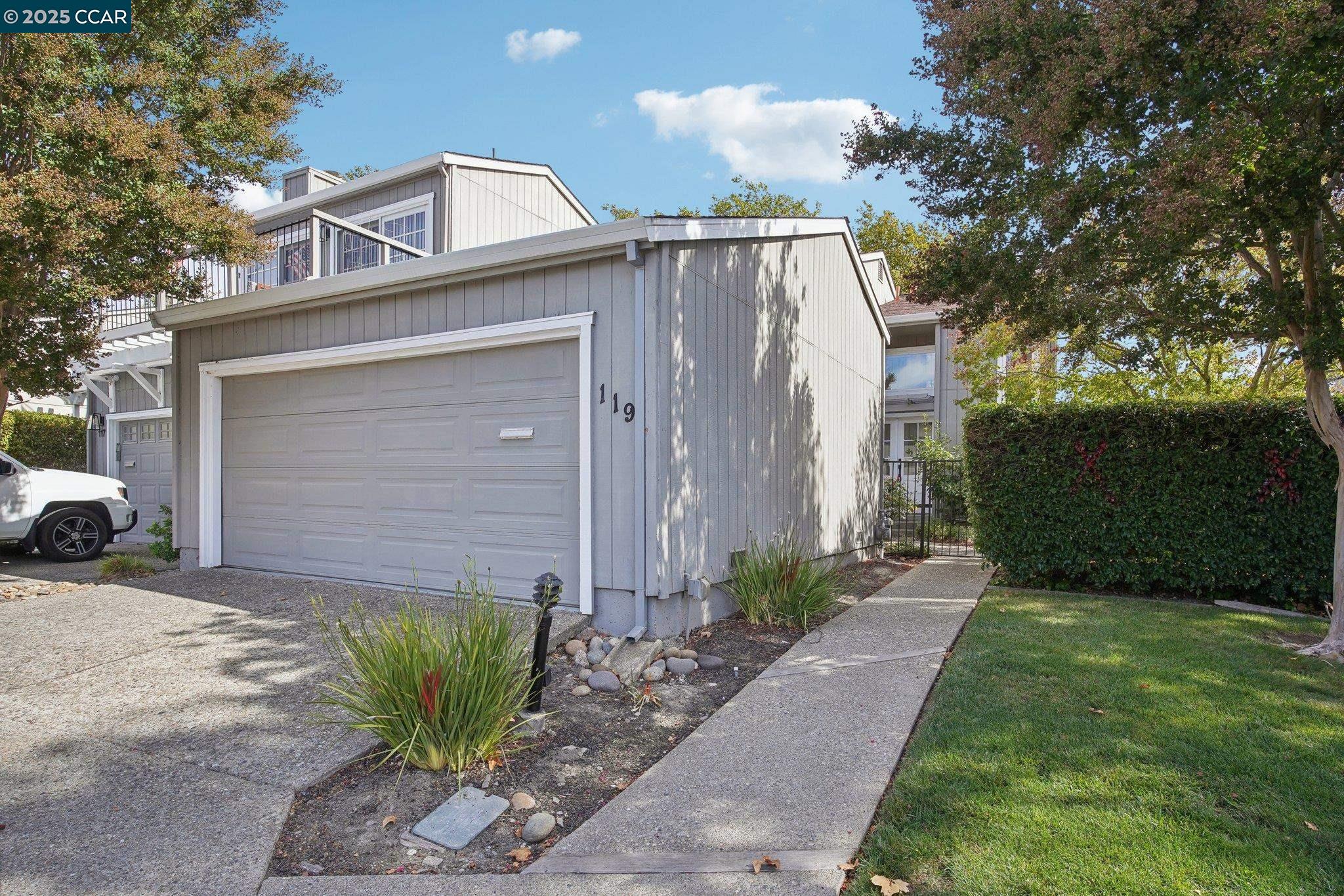 Detail Gallery Image 1 of 1 For 119 Cypress Point Way, Moraga,  CA 94556 - 3 Beds | 2/1 Baths
