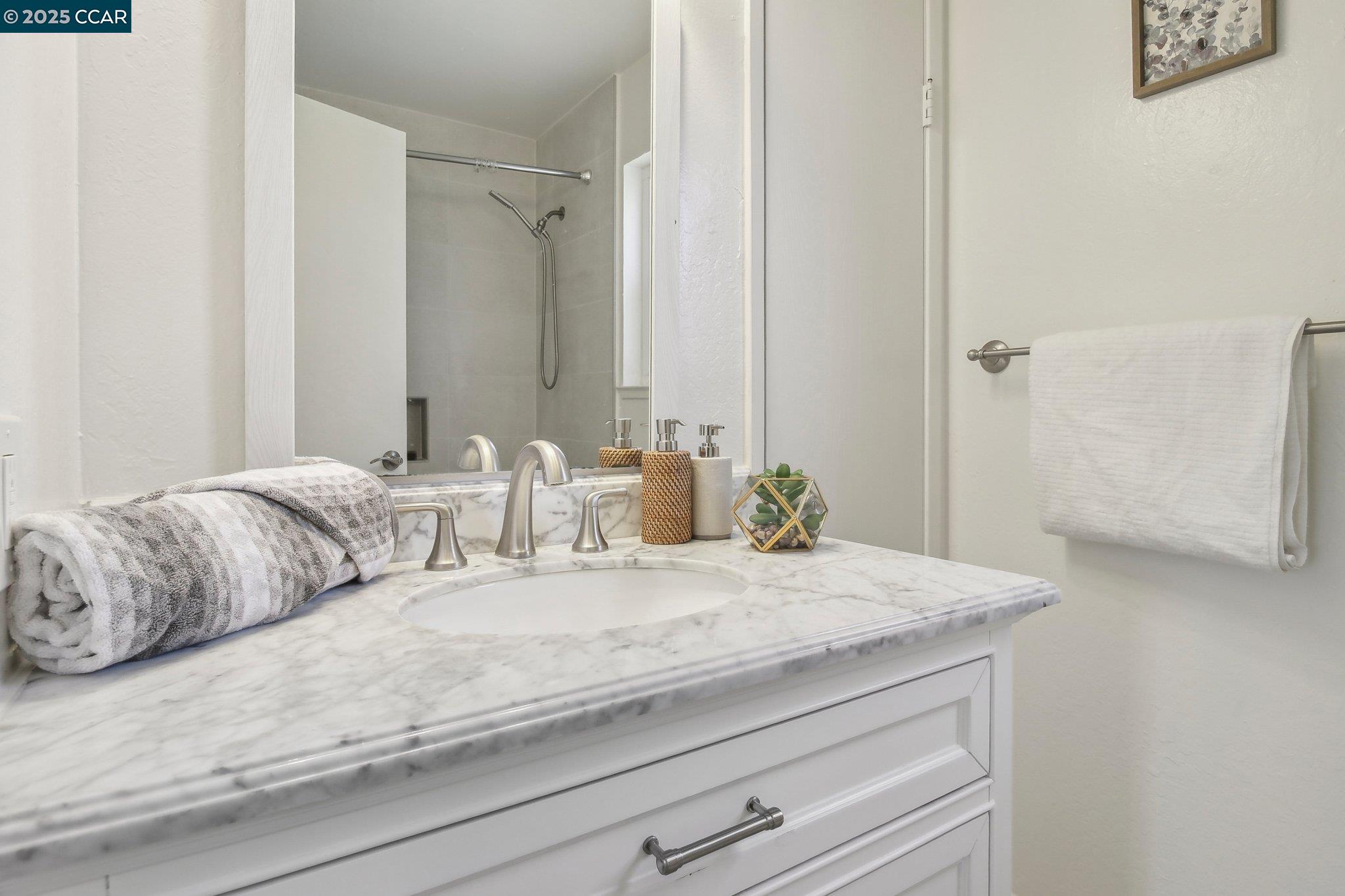 32060 Paloma Ct, Union City, California 94587, 2 Bedrooms Bedrooms, 4 Rooms Rooms,2 BathroomsBathrooms,Residential,For Sale,32060 Paloma Ct,41096657