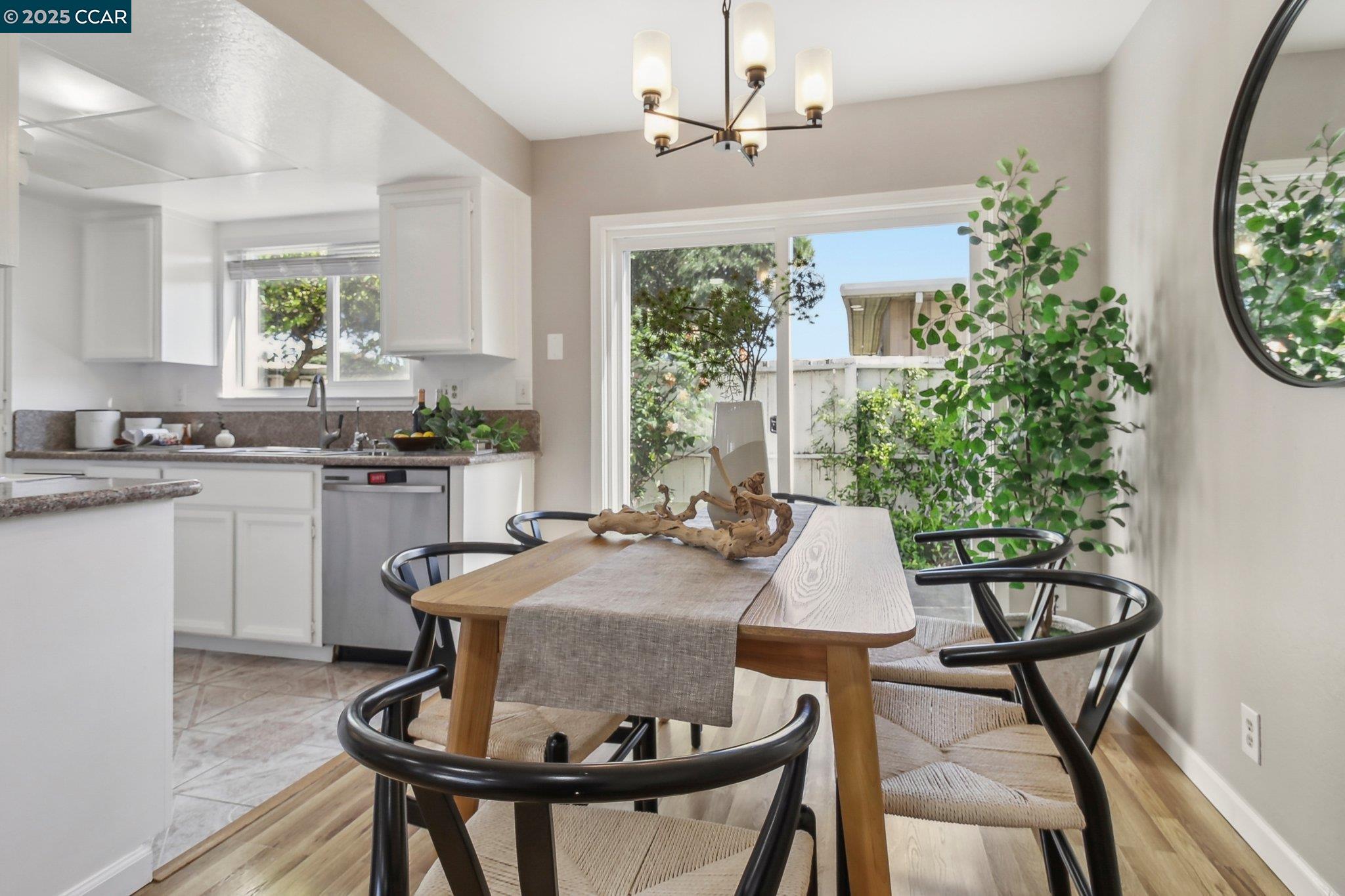 32060 Paloma Ct, Union City, California 94587, 2 Bedrooms Bedrooms, 4 Rooms Rooms,2 BathroomsBathrooms,Residential,For Sale,32060 Paloma Ct,41096657