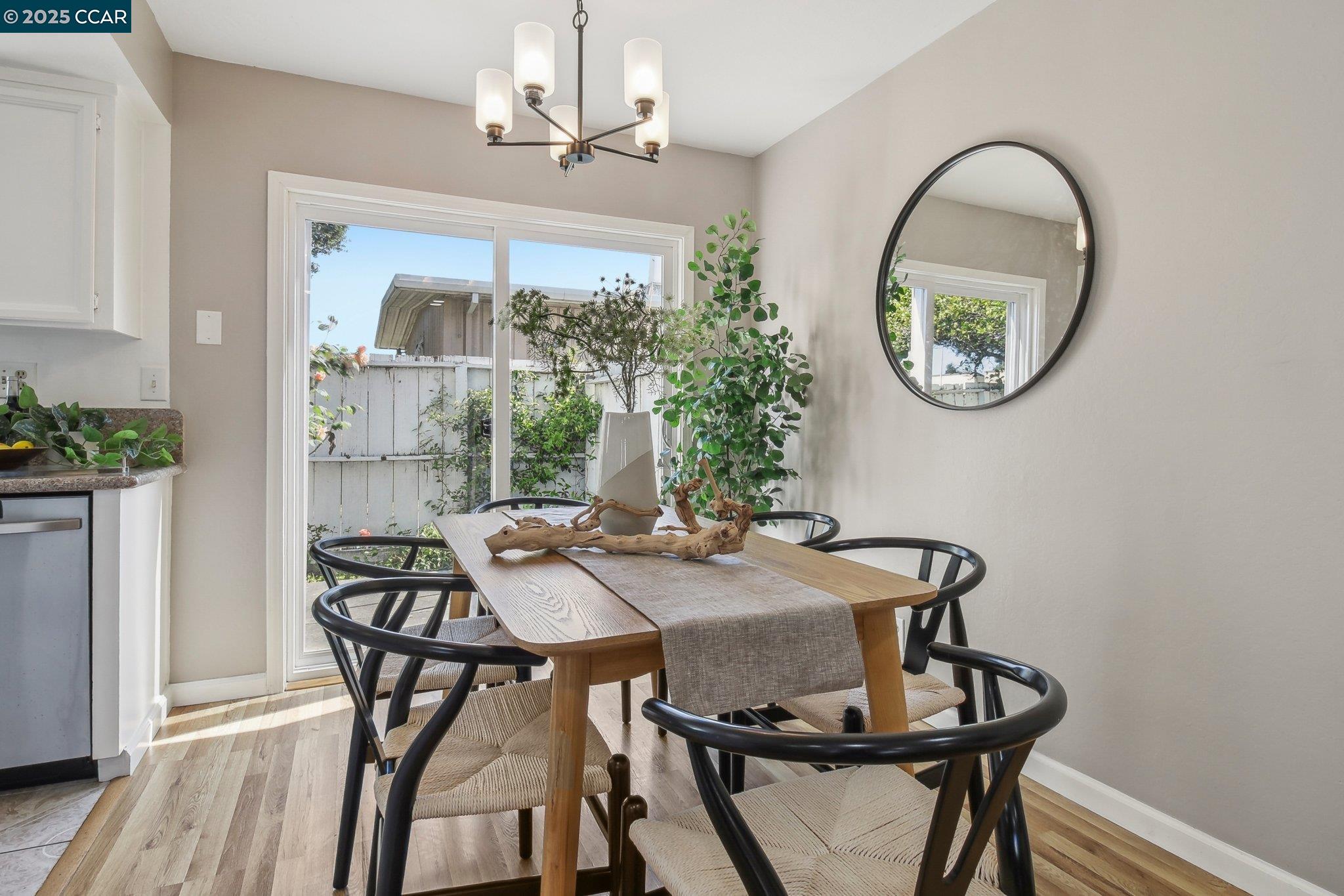 32060 Paloma Ct, Union City, California 94587, 2 Bedrooms Bedrooms, 4 Rooms Rooms,2 BathroomsBathrooms,Residential,For Sale,32060 Paloma Ct,41096657