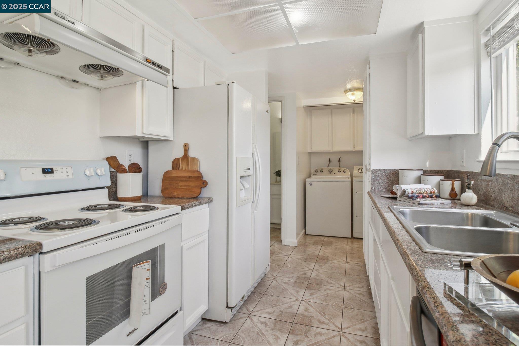 32060 Paloma Ct, Union City, California 94587, 2 Bedrooms Bedrooms, 4 Rooms Rooms,2 BathroomsBathrooms,Residential,For Sale,32060 Paloma Ct,41096657