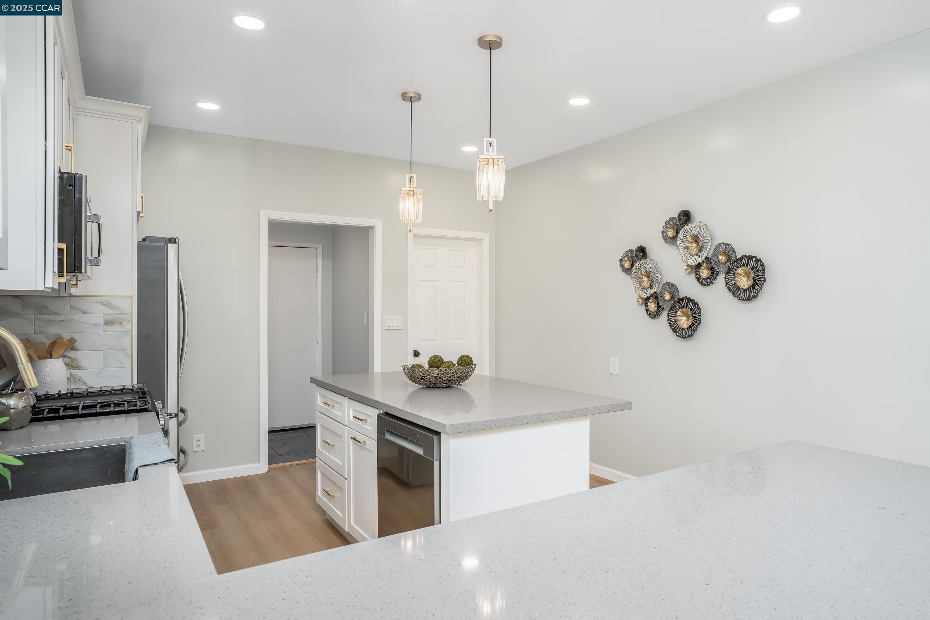 1518 Dunn Ave, Richmond, California 94801, 3 Bedrooms Bedrooms, 8 Rooms Rooms,1 BathroomBathrooms,Residential,For Sale,1518 Dunn Ave,41096662