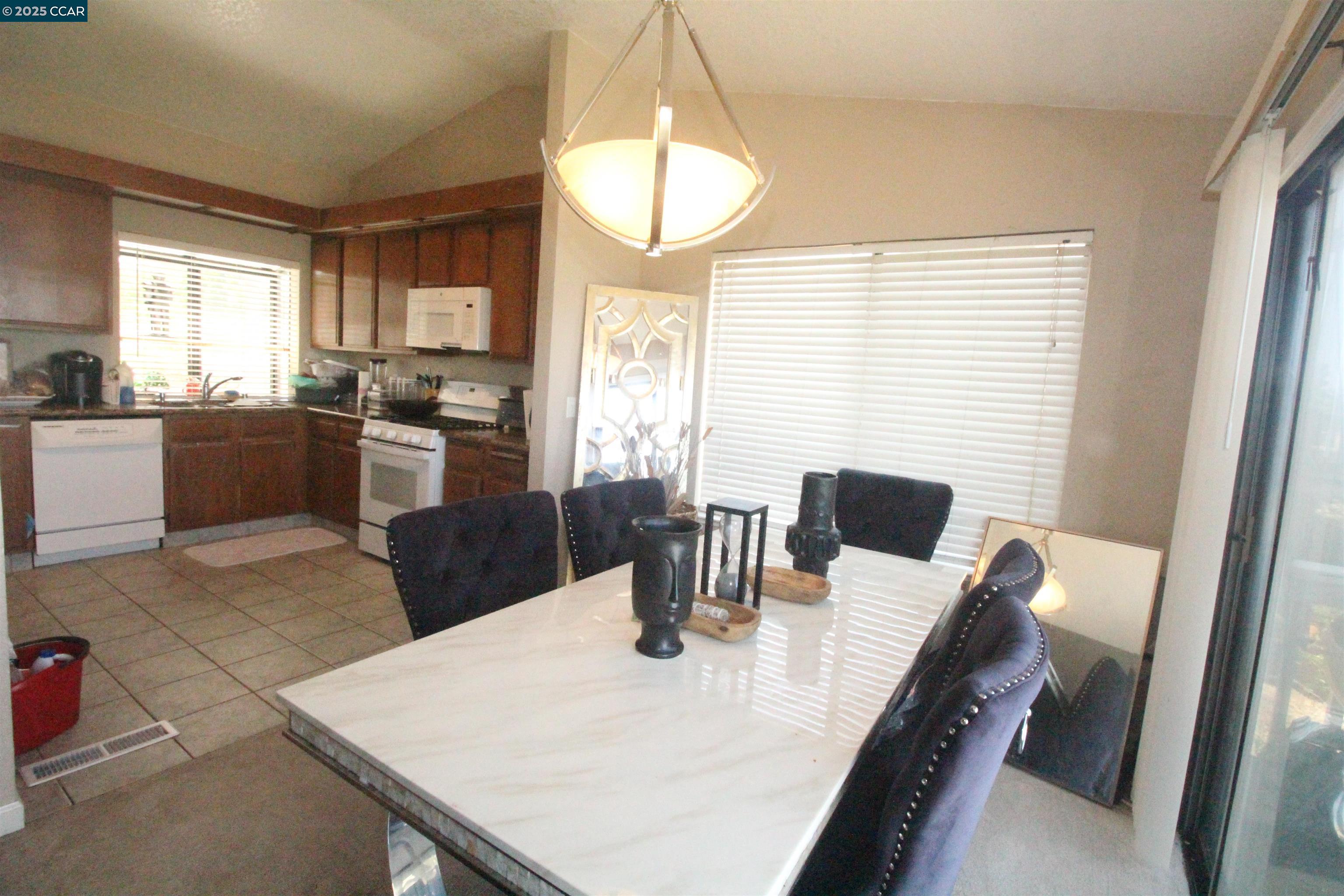 521 Bustos Pl., Bay Point, California 94565, 3 Bedrooms Bedrooms, 7 Rooms Rooms,2 BathroomsBathrooms,Residential,For Sale,521 Bustos Pl.,41096665