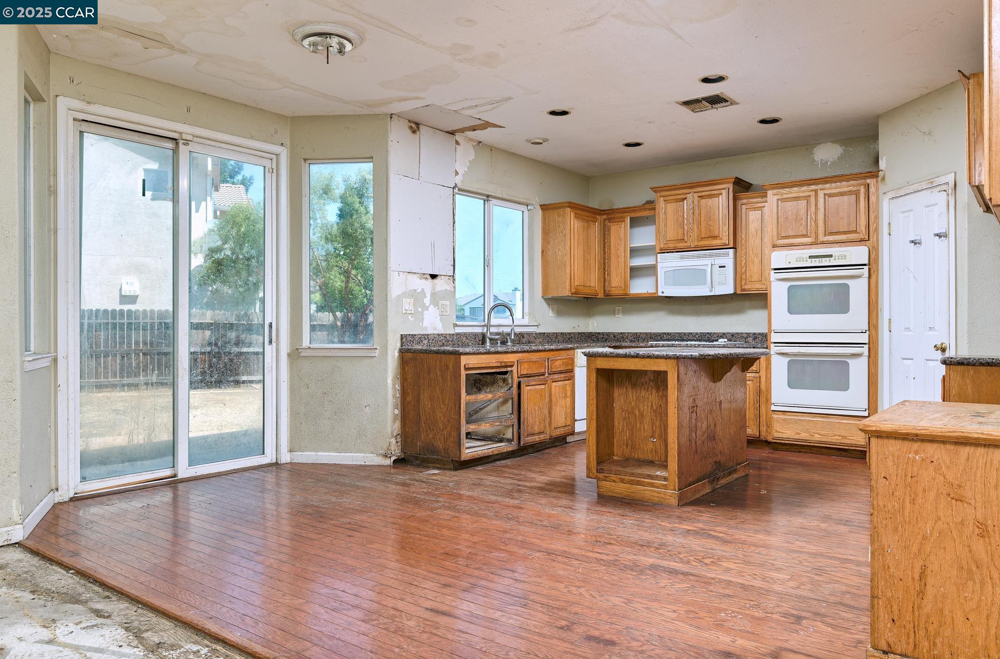 9700 Great Egret Ct, Elk Grove, California 95757, 5 Bedrooms Bedrooms, 10 Rooms Rooms,3 BathroomsBathrooms,Residential,For Sale,9700 Great Egret Ct,41096666