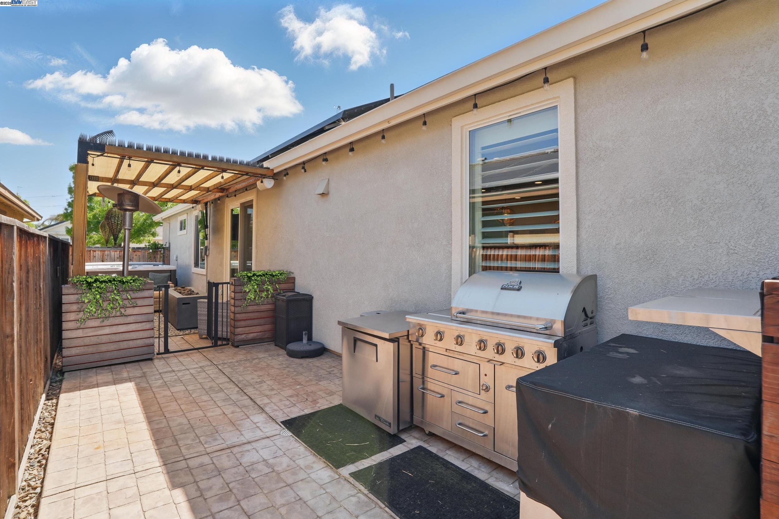 Detail Gallery Image 35 of 49 For 8239 Brookhaven Cir, Discovery Bay,  CA 94505 - 4 Beds | 3 Baths