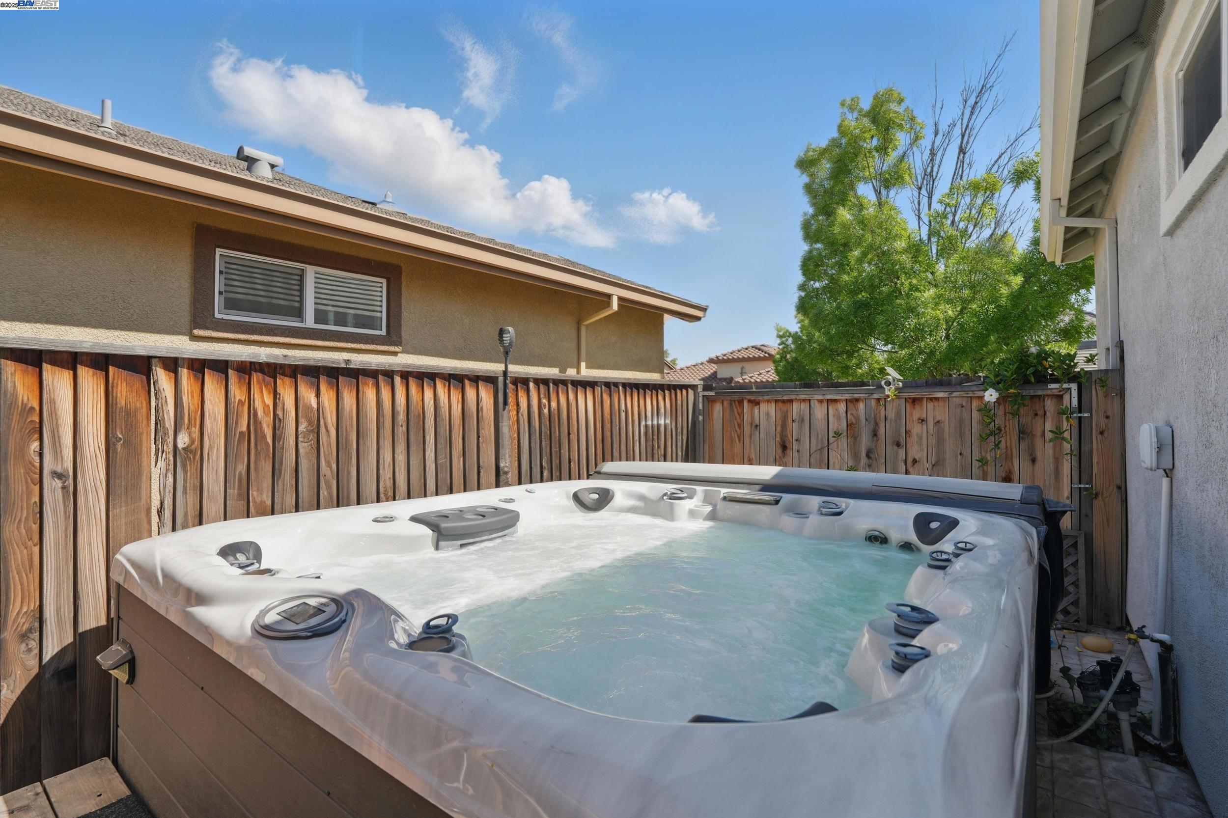8239 Brookhaven Cir, Discovery Bay, California 94505, 4 Bedrooms Bedrooms, 9 Rooms Rooms,3 BathroomsBathrooms,Residential,For Sale,8239 Brookhaven Cir,41096667