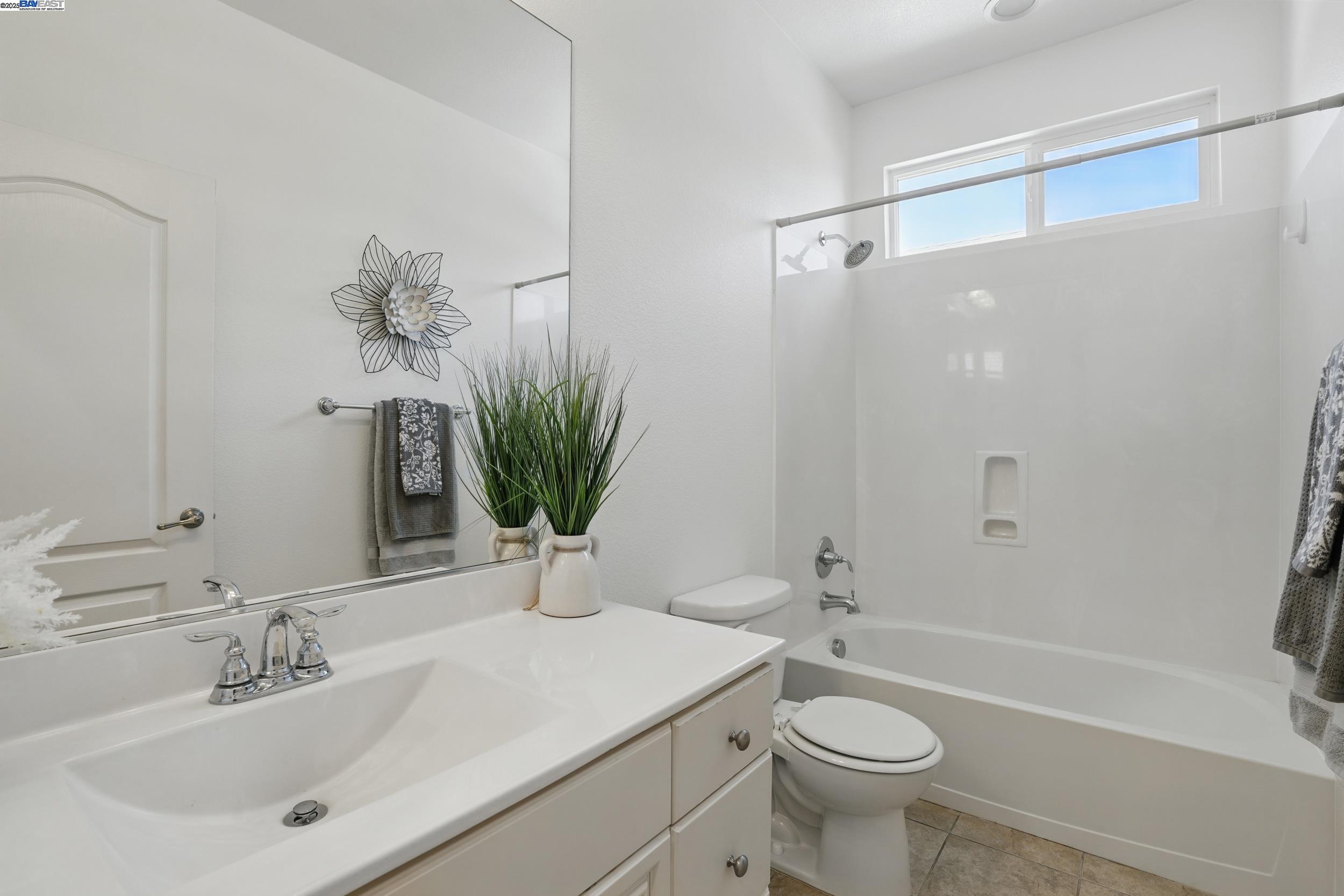 8239 Brookhaven Cir, Discovery Bay, California 94505, 4 Bedrooms Bedrooms, 9 Rooms Rooms,3 BathroomsBathrooms,Residential,For Sale,8239 Brookhaven Cir,41096667