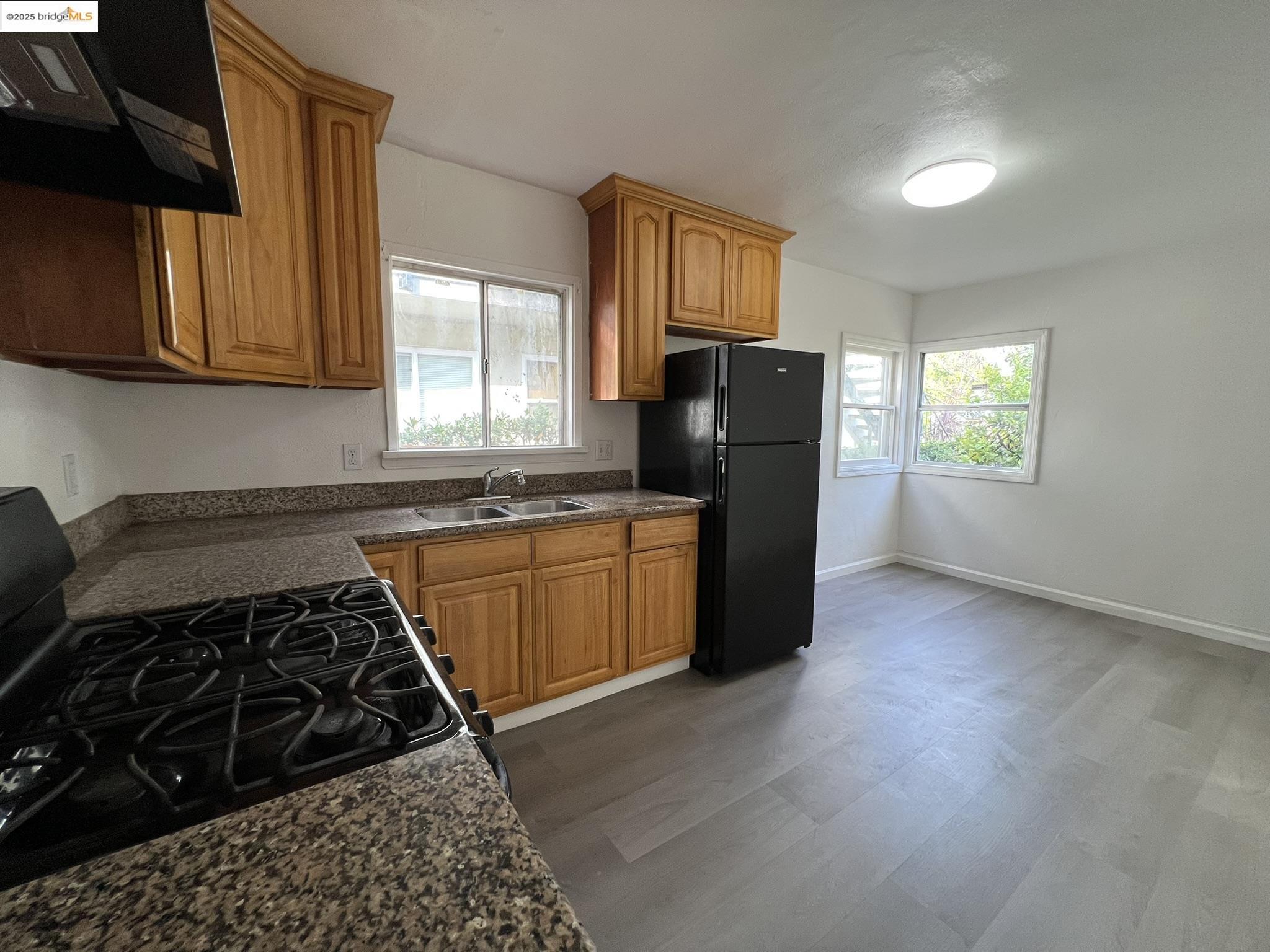 3400 64Th Avenue Pl, Oakland, California 94605, 3 Bedrooms Bedrooms, 6 Rooms Rooms,1 BathroomBathrooms,Residential,For Sale,3400 64Th Avenue Pl,41096670