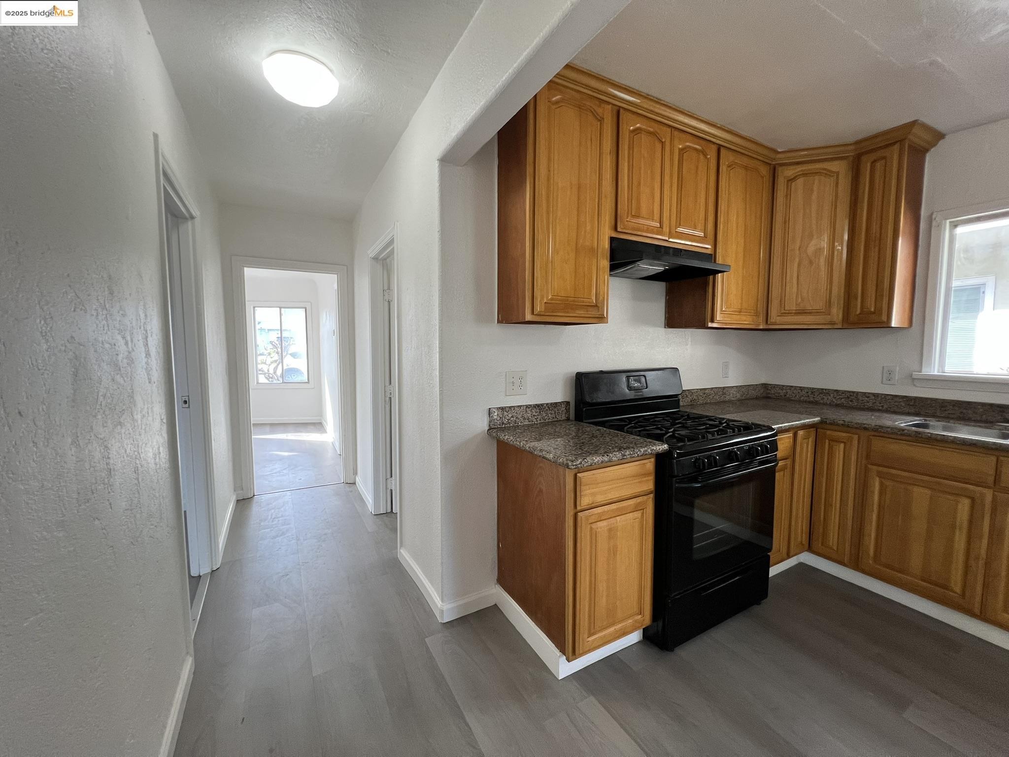 3400 64Th Avenue Pl, Oakland, California 94605, 3 Bedrooms Bedrooms, 6 Rooms Rooms,1 BathroomBathrooms,Residential,For Sale,3400 64Th Avenue Pl,41096670