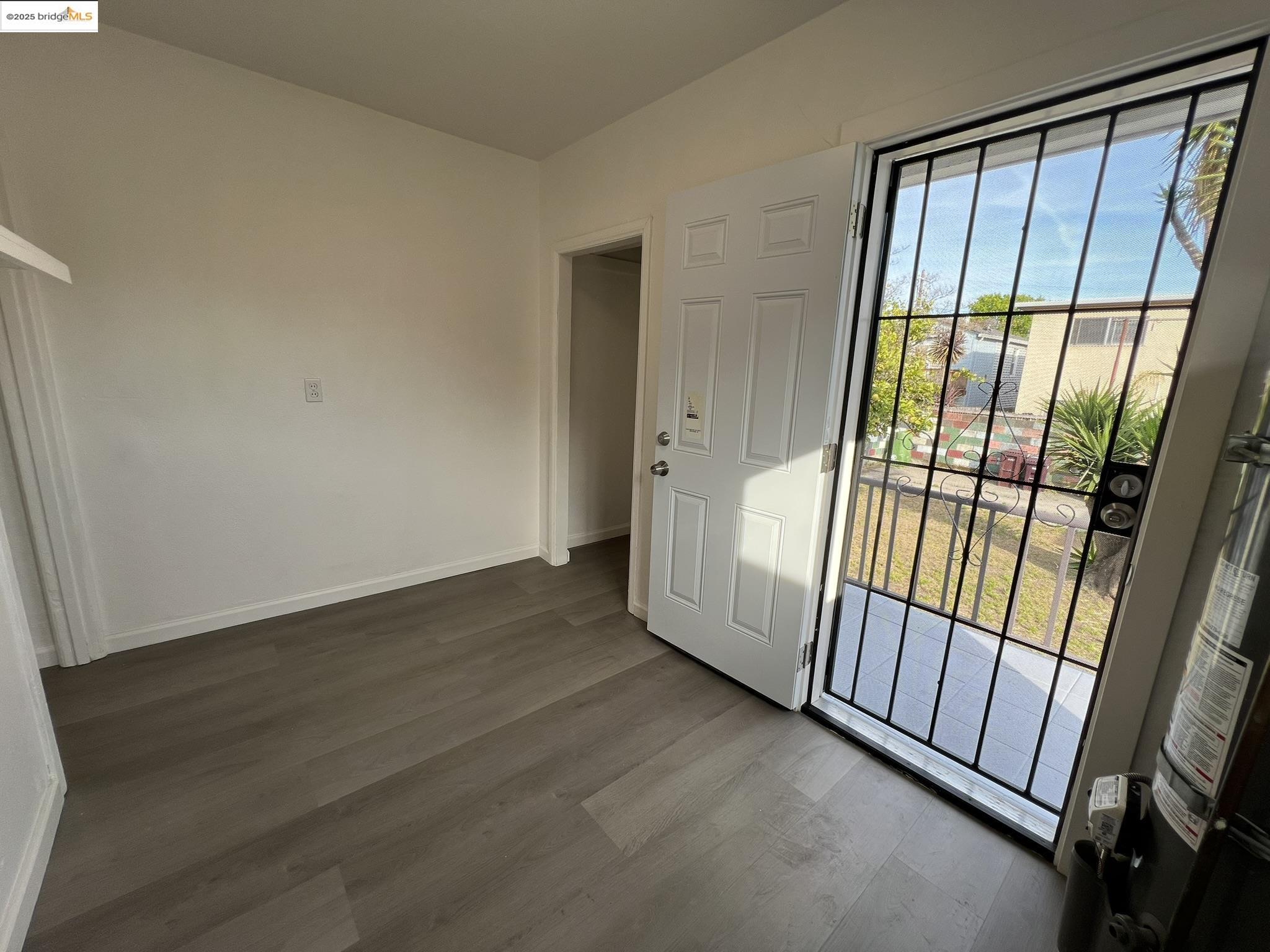 3400 64Th Avenue Pl, Oakland, California 94605, 3 Bedrooms Bedrooms, 6 Rooms Rooms,1 BathroomBathrooms,Residential,For Sale,3400 64Th Avenue Pl,41096670