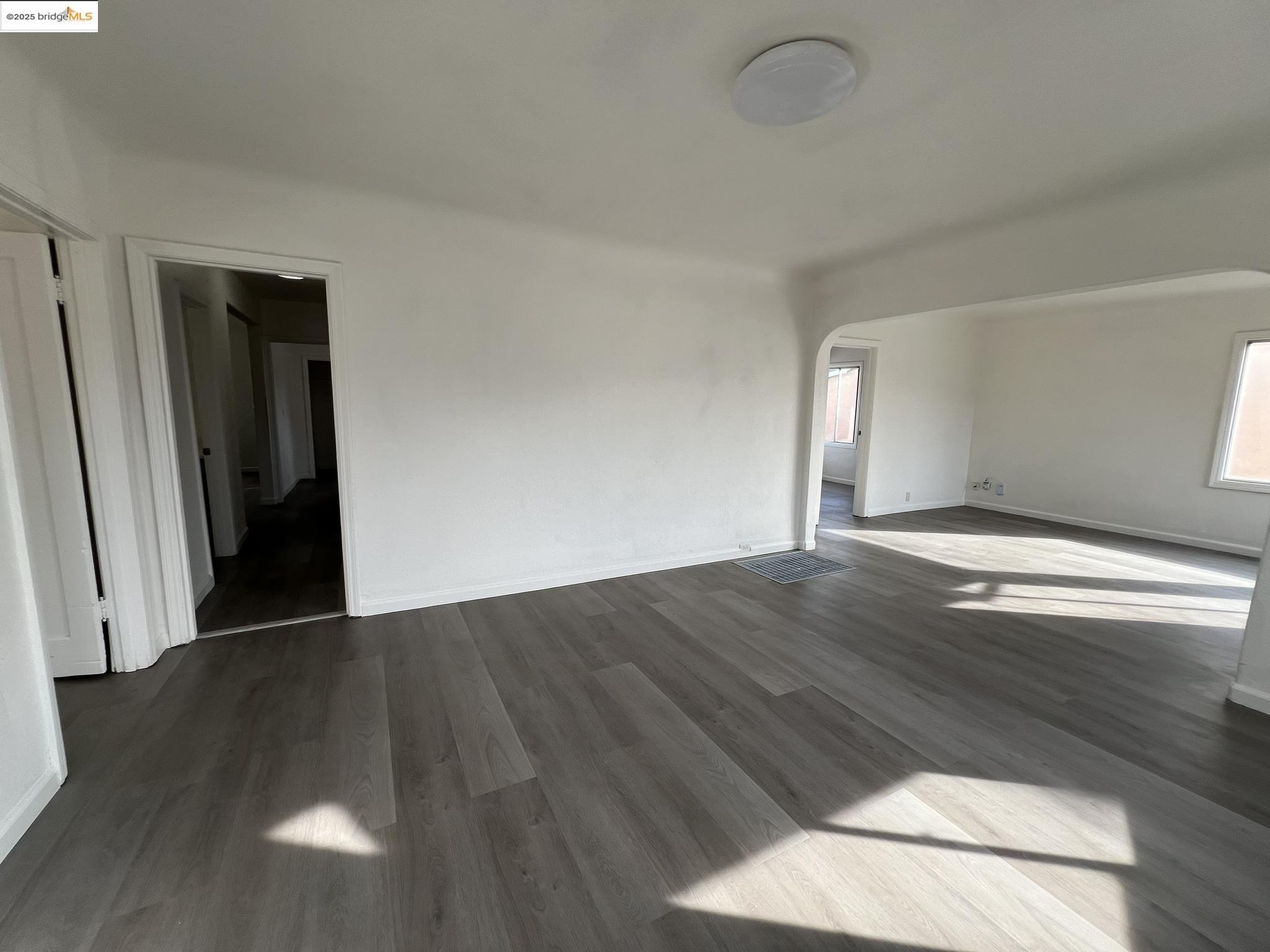 3400 64Th Avenue Pl, Oakland, California 94605, 3 Bedrooms Bedrooms, 6 Rooms Rooms,1 BathroomBathrooms,Residential,For Sale,3400 64Th Avenue Pl,41096670