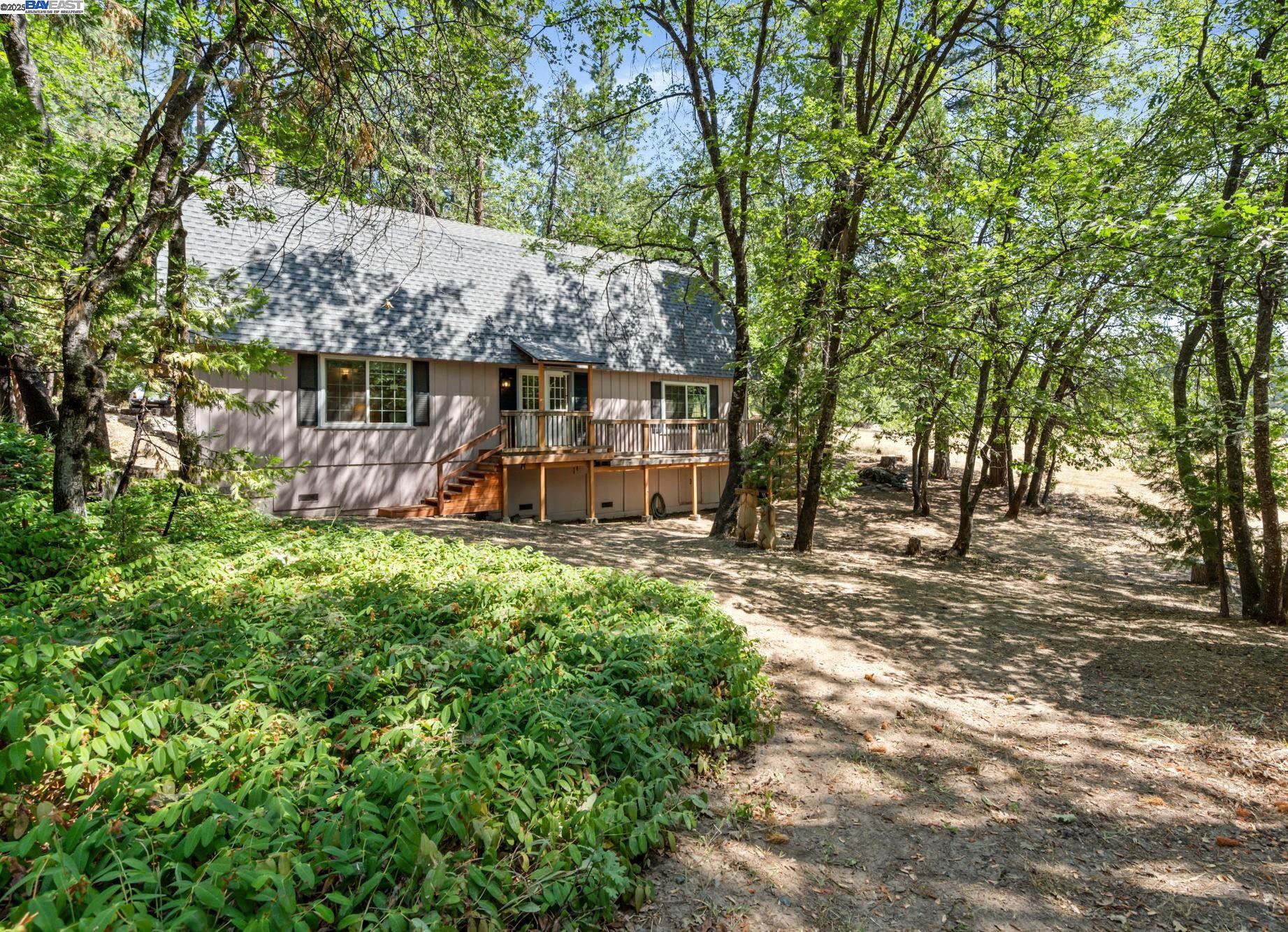 Detail Gallery Image 2 of 46 For 23875 Marshall Way, Twain Harte,  CA 95383 - 4 Beds | 2 Baths