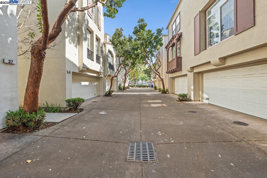 43 Rain Walk, Milpitas, California 95035, 3 Bedrooms Bedrooms, 6 Rooms Rooms,2 BathroomsBathrooms,Residential,For Sale,43 Rain Walk,41096674