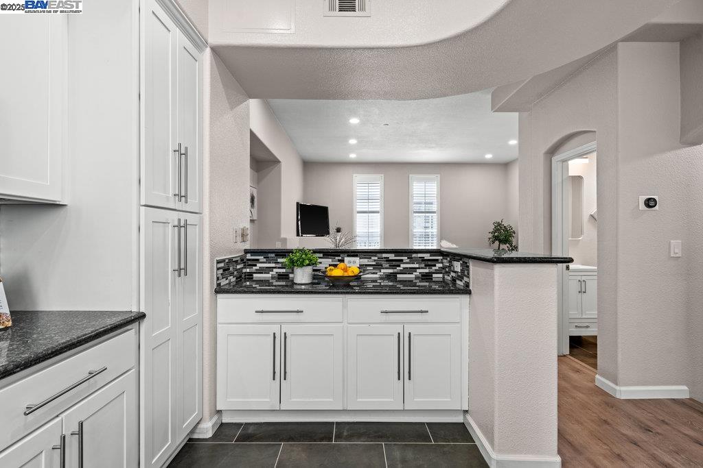 43 Rain Walk, Milpitas, California 95035, 3 Bedrooms Bedrooms, 6 Rooms Rooms,2 BathroomsBathrooms,Residential,For Sale,43 Rain Walk,41096674