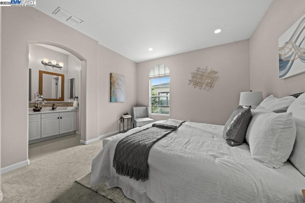Detail Gallery Image 16 of 43 For 43 Rain Walk, Milpitas,  CA 95035 - 3 Beds | 2/1 Baths
