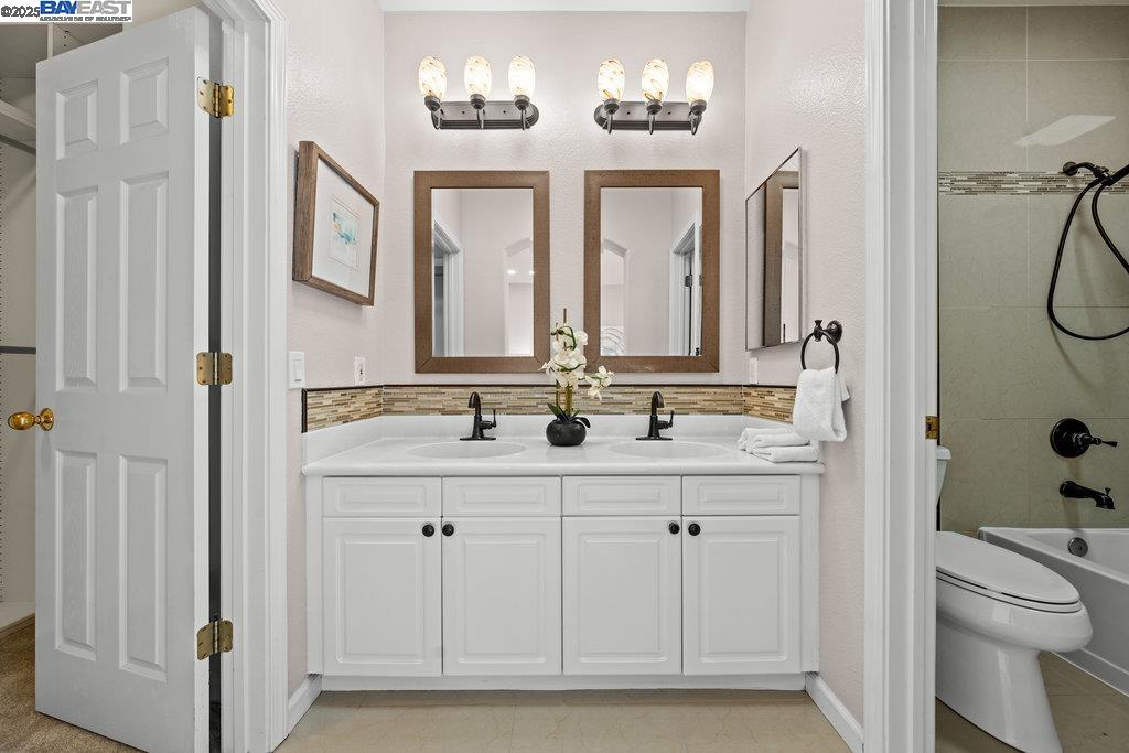 Detail Gallery Image 18 of 43 For 43 Rain Walk, Milpitas,  CA 95035 - 3 Beds | 2/1 Baths