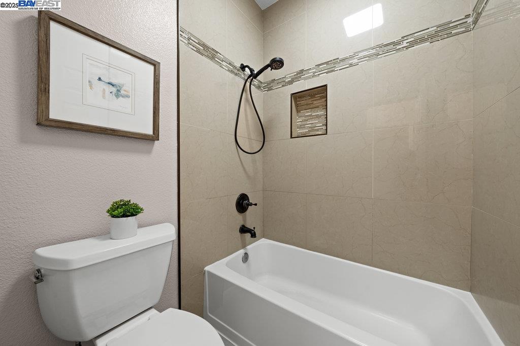 43 Rain Walk, Milpitas, California 95035, 3 Bedrooms Bedrooms, 6 Rooms Rooms,2 BathroomsBathrooms,Residential,For Sale,43 Rain Walk,41096674