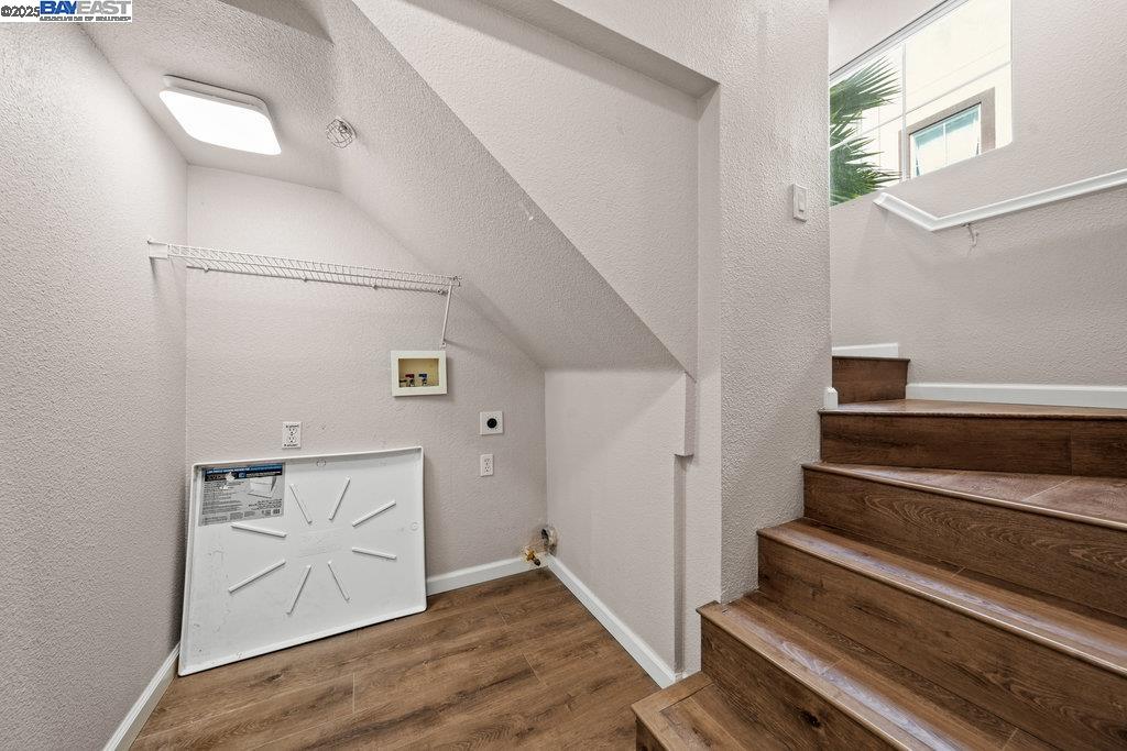 43 Rain Walk, Milpitas, California 95035, 3 Bedrooms Bedrooms, 6 Rooms Rooms,2 BathroomsBathrooms,Residential,For Sale,43 Rain Walk,41096674