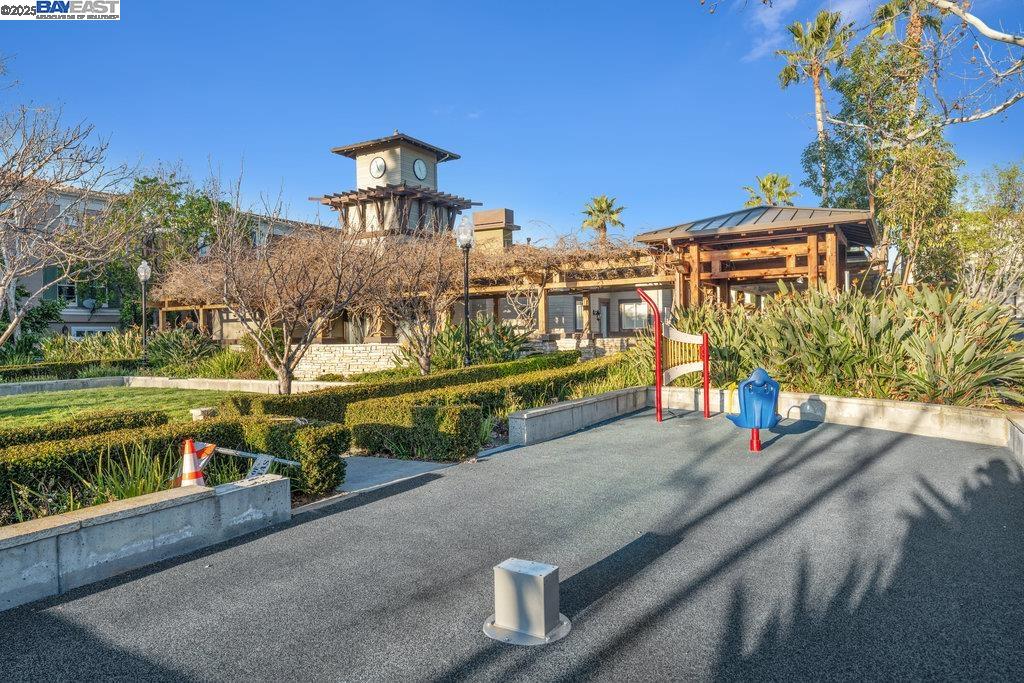 Detail Gallery Image 32 of 43 For 43 Rain Walk, Milpitas,  CA 95035 - 3 Beds | 2/1 Baths