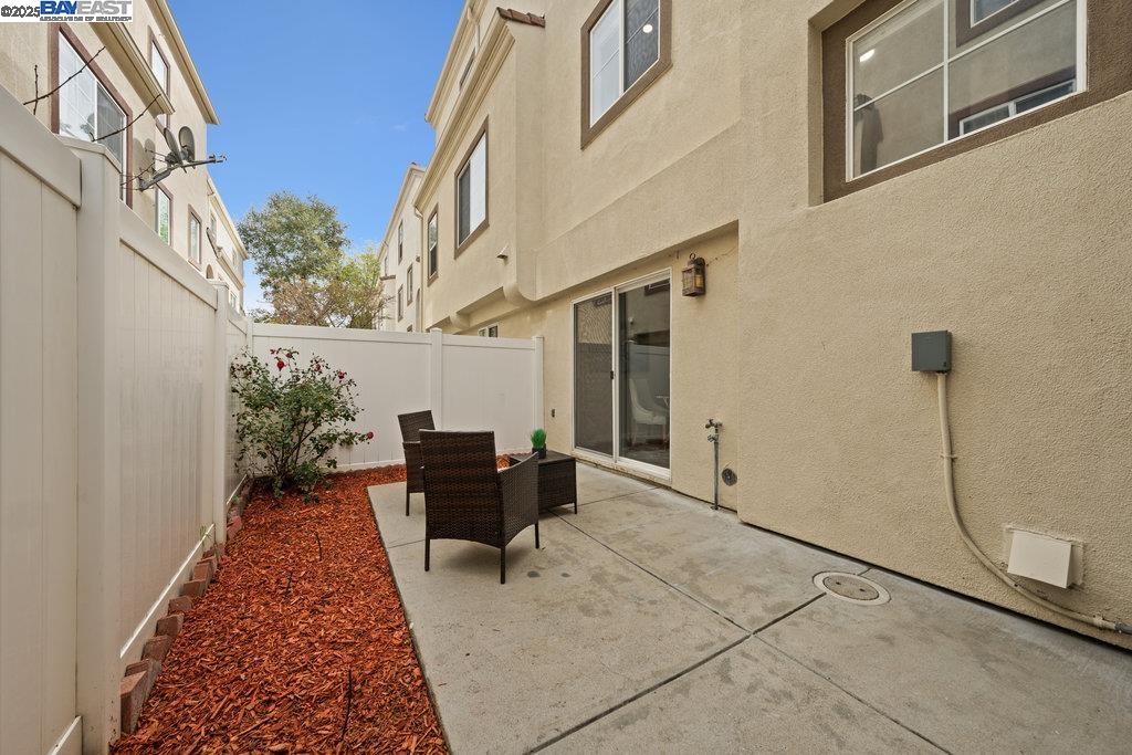 43 Rain Walk, Milpitas, California 95035, 3 Bedrooms Bedrooms, 6 Rooms Rooms,2 BathroomsBathrooms,Residential,For Sale,43 Rain Walk,41096674