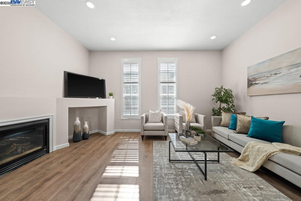 43 Rain Walk, Milpitas, California 95035, 3 Bedrooms Bedrooms, 6 Rooms Rooms,2 BathroomsBathrooms,Residential,For Sale,43 Rain Walk,41096674