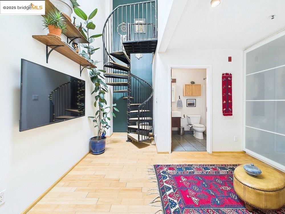Detail Gallery Image 17 of 29 For 3116 Adeline St #111,  Oakland,  CA 94608 - 1 Beds | 1/1 Baths