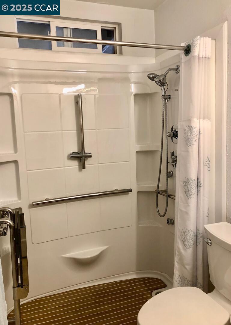 947 Kelvin Road, El Sobrante, California 94803, 3 Bedrooms Bedrooms, 5 Rooms Rooms,1 BathroomBathrooms,Residential,For Sale,947 Kelvin Road,41096676
