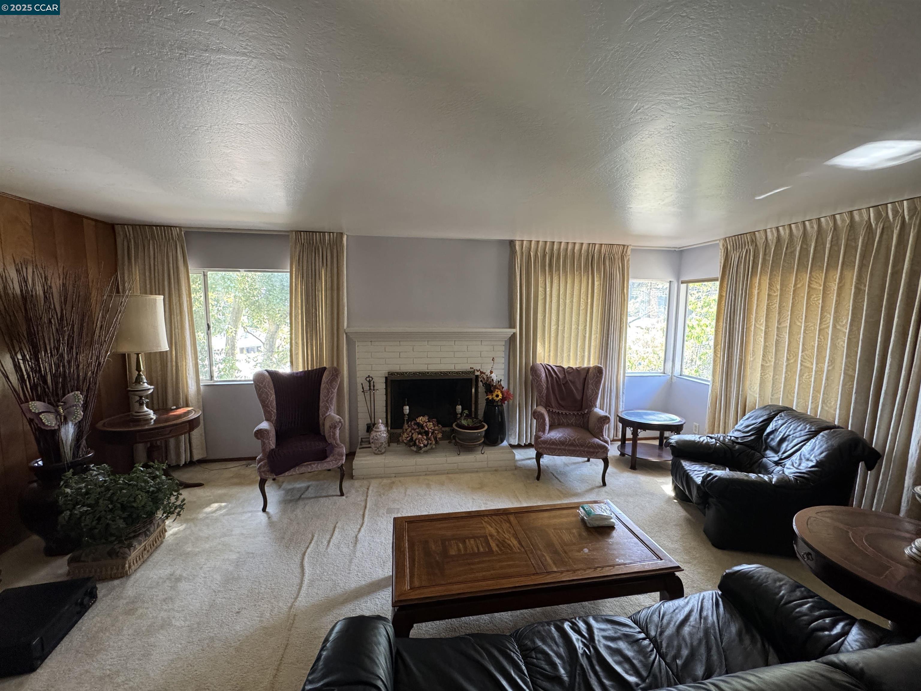 51 Elysian Fields Dr, Oakland, California 94605, 3 Bedrooms Bedrooms, 7 Rooms Rooms,2 BathroomsBathrooms,Residential,For Sale,51 Elysian Fields Dr,41096677