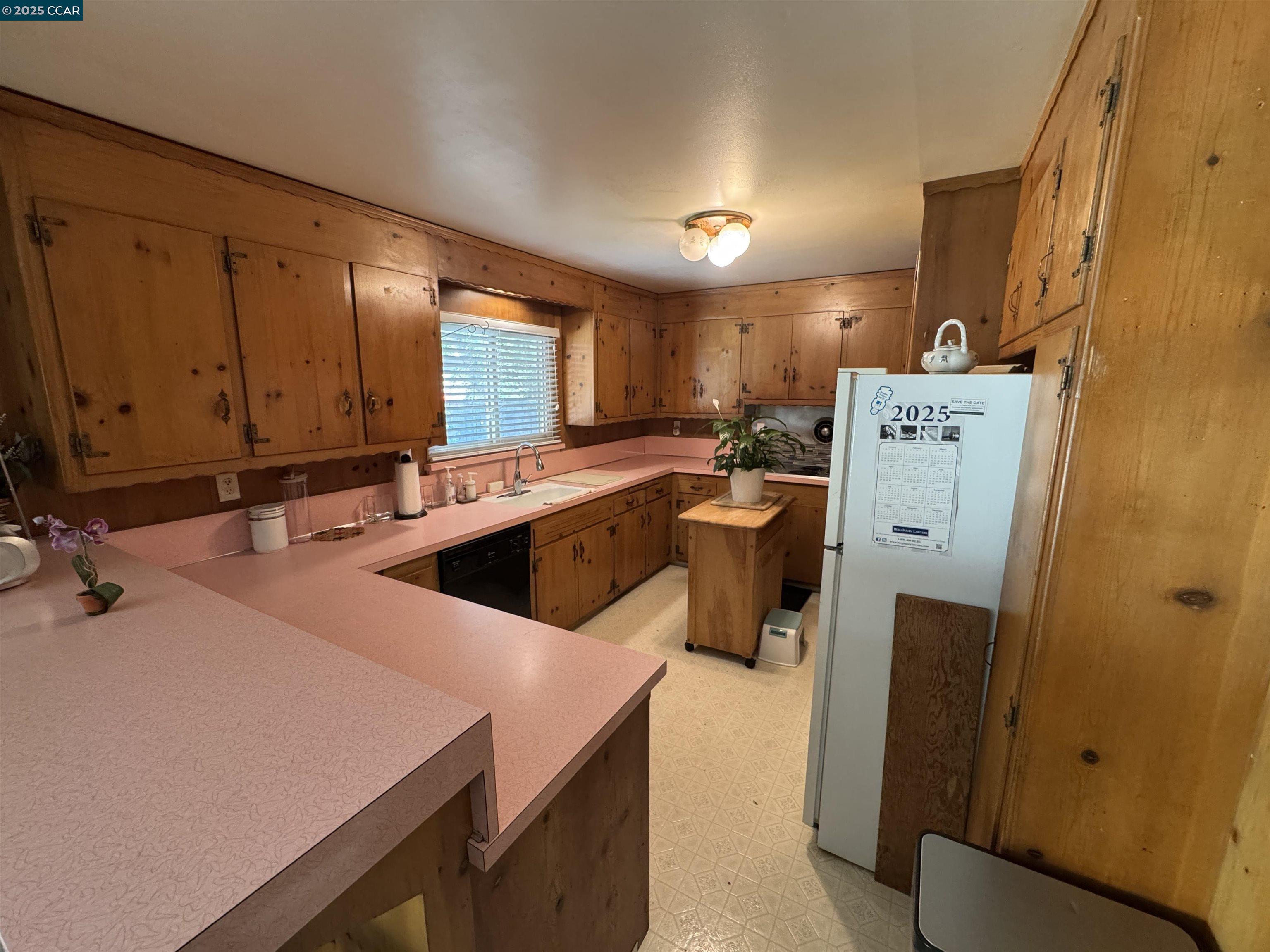 51 Elysian Fields Dr, Oakland, California 94605, 3 Bedrooms Bedrooms, 7 Rooms Rooms,2 BathroomsBathrooms,Residential,For Sale,51 Elysian Fields Dr,41096677