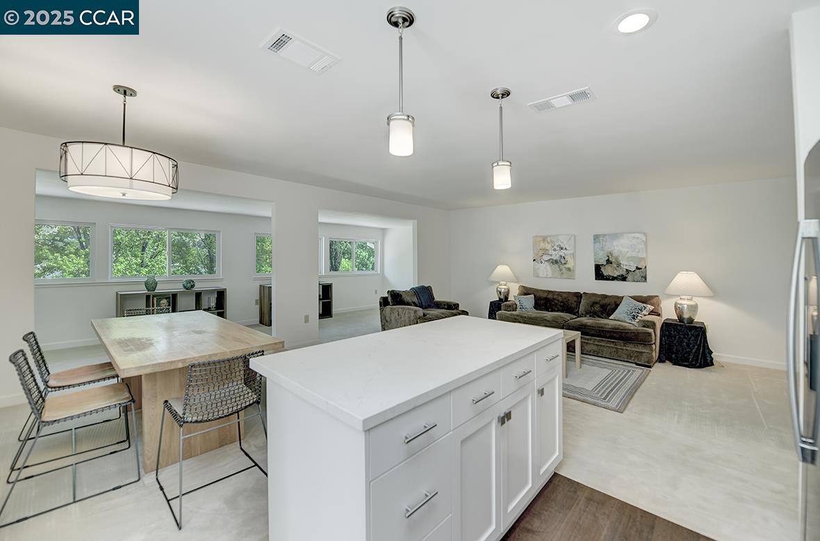 1201 Leisure Ln # 1, Walnut Creek, California 94595, 2 Bedrooms Bedrooms, 7 Rooms Rooms,1 BathroomBathrooms,Residential,For Sale,1201 Leisure Ln # 1,41096680