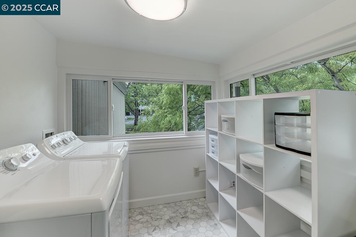 1201 Leisure Ln # 1, Walnut Creek, California 94595, 2 Bedrooms Bedrooms, 7 Rooms Rooms,1 BathroomBathrooms,Residential,For Sale,1201 Leisure Ln # 1,41096680