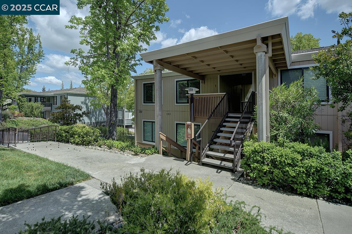 1201 Leisure Ln # 1, Walnut Creek, California 94595, 2 Bedrooms Bedrooms, 7 Rooms Rooms,1 BathroomBathrooms,Residential,For Sale,1201 Leisure Ln # 1,41096680