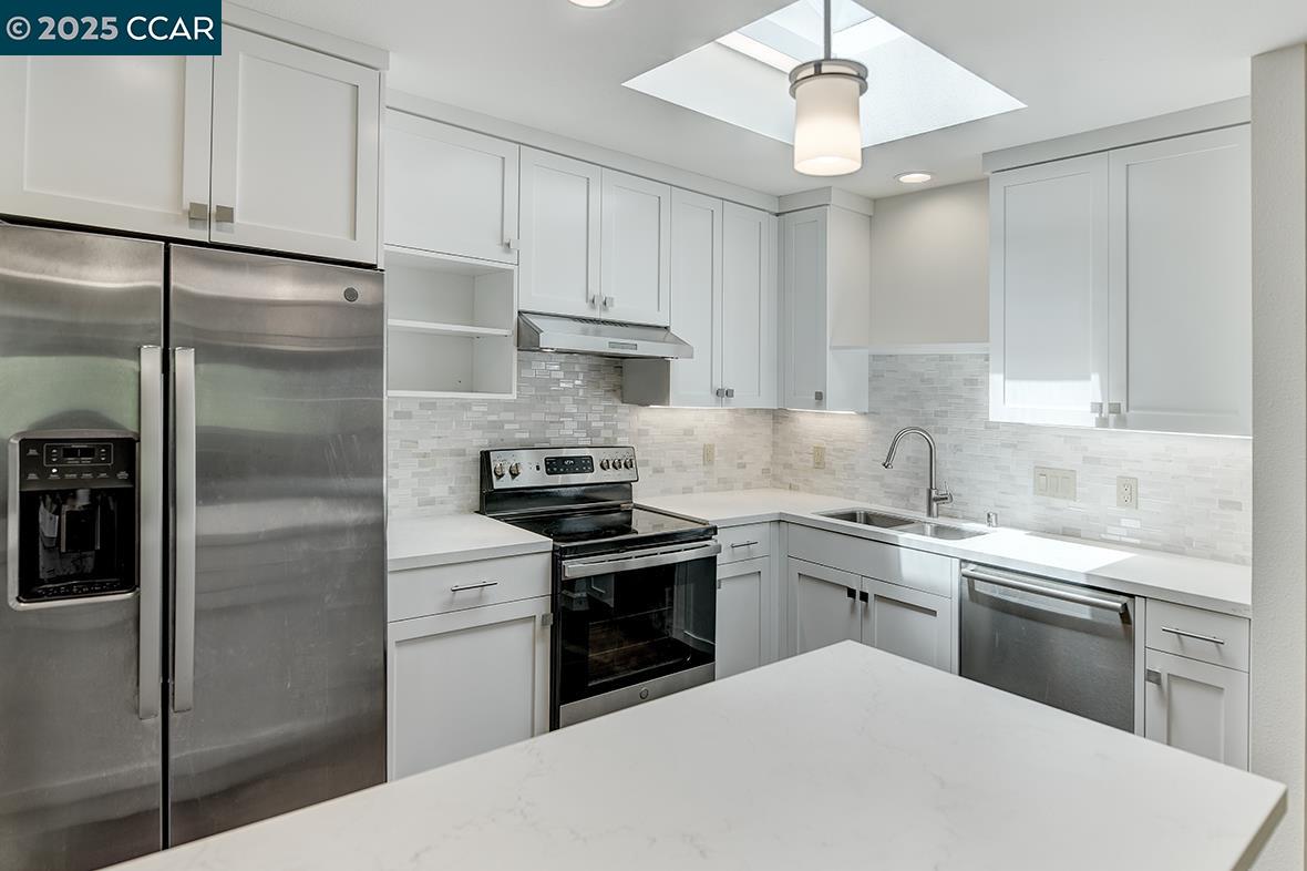 1201 Leisure Ln # 1, Walnut Creek, California 94595, 2 Bedrooms Bedrooms, 7 Rooms Rooms,1 BathroomBathrooms,Residential,For Sale,1201 Leisure Ln # 1,41096680