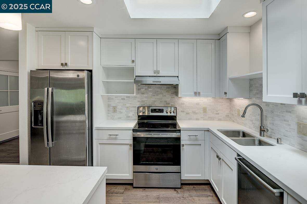 1201 Leisure Ln # 1, Walnut Creek, California 94595, 2 Bedrooms Bedrooms, 7 Rooms Rooms,1 BathroomBathrooms,Residential,For Sale,1201 Leisure Ln # 1,41096680